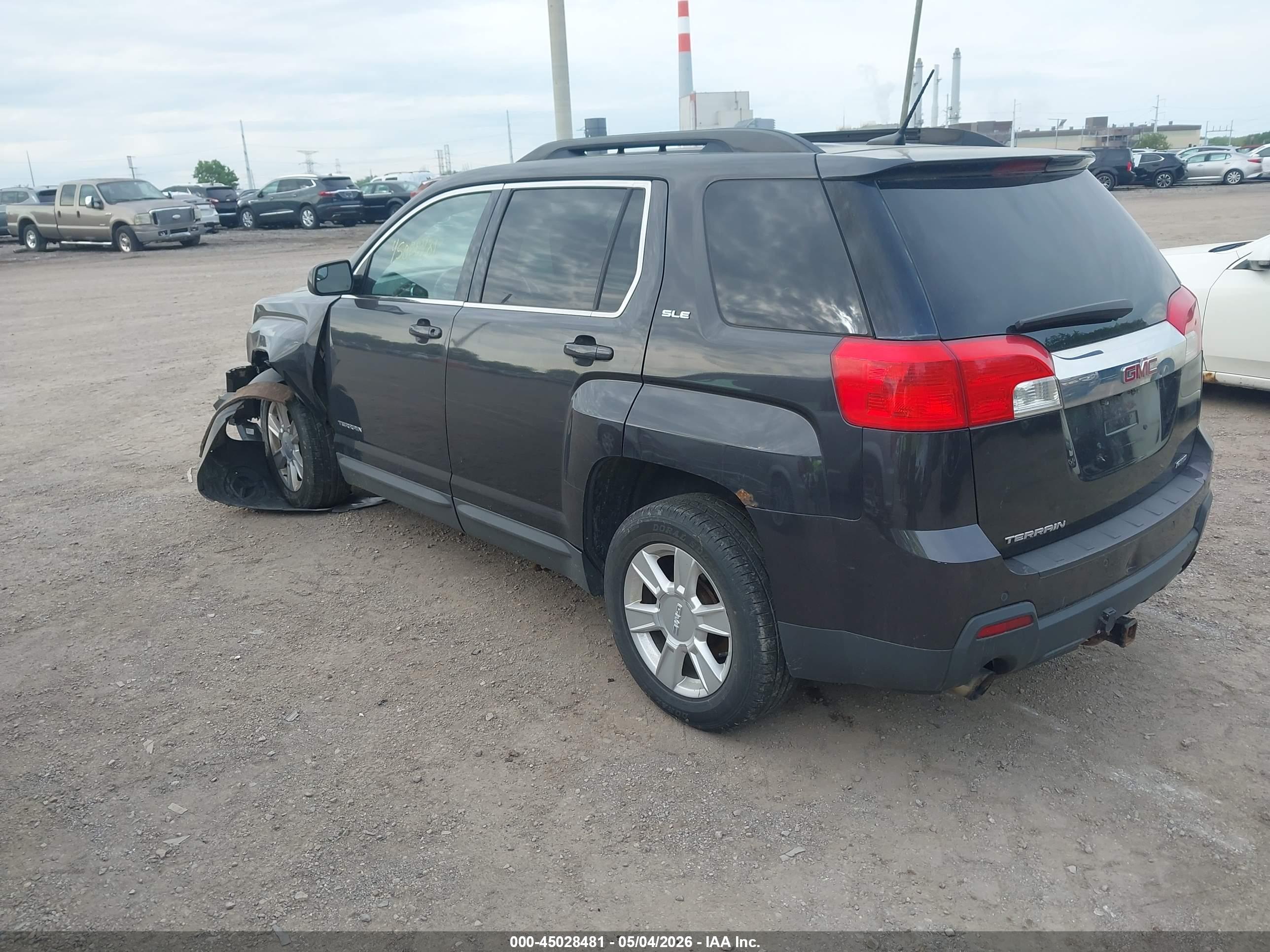 GMC TERRAIN image 3