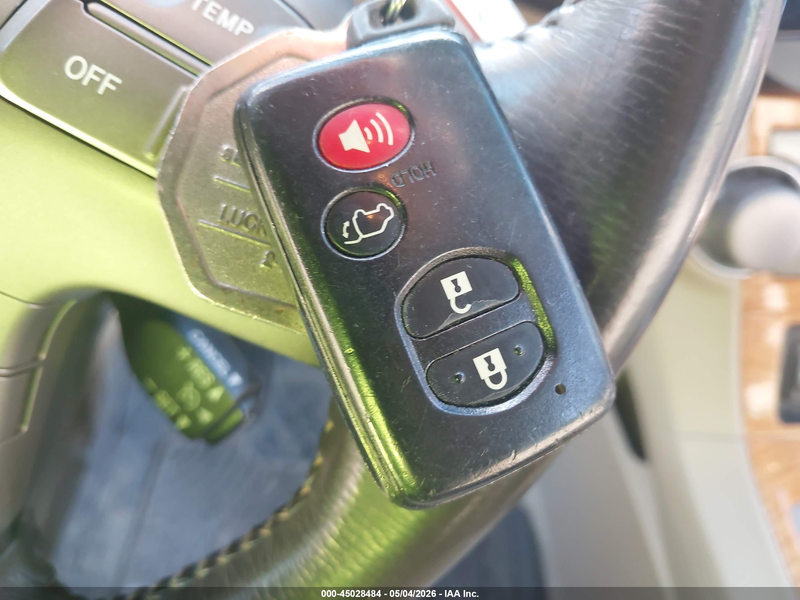 TOYOTA HIGHLANDER image 11