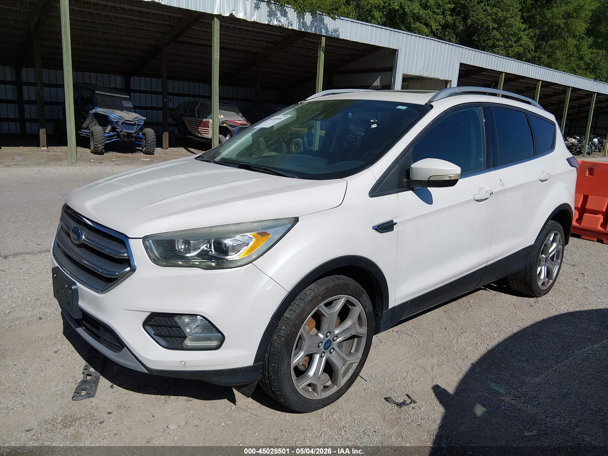 FORD ESCAPE image 2