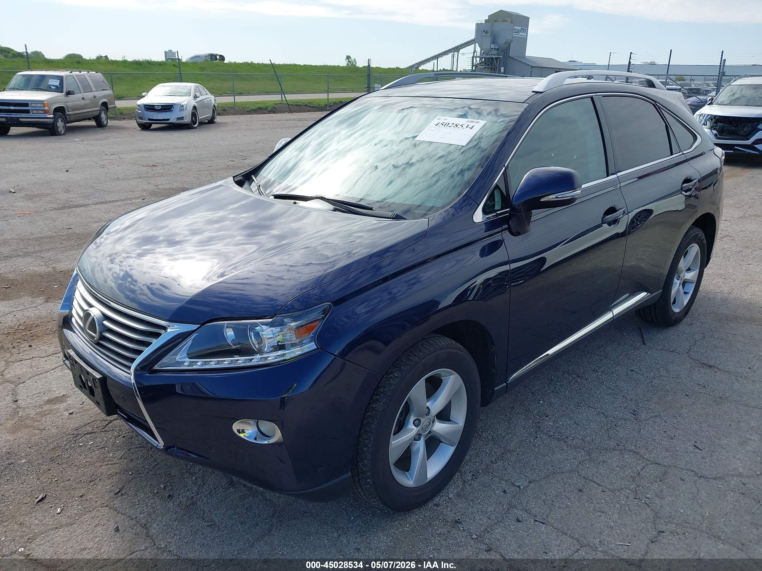 LEXUS RX image 2
