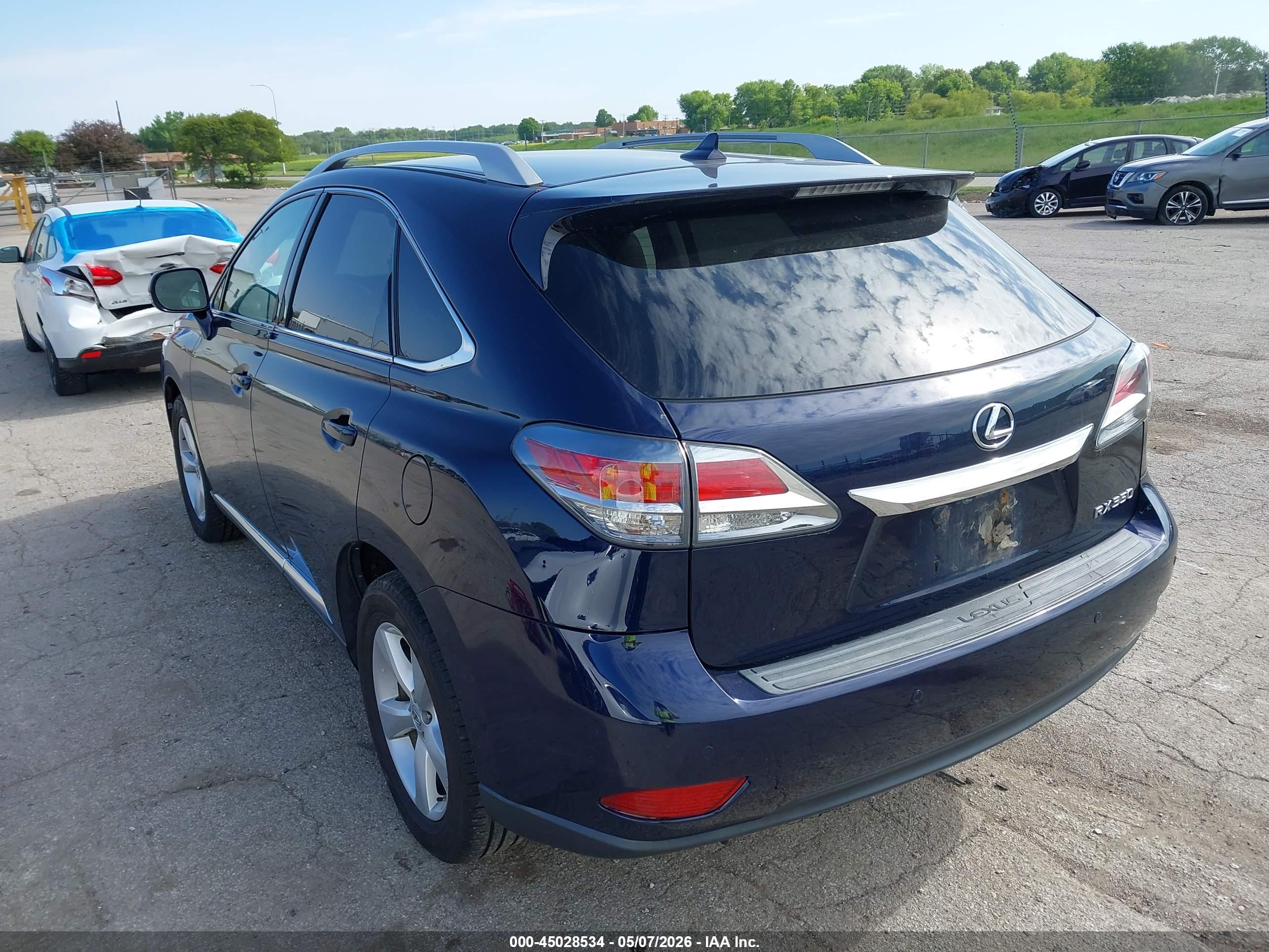 LEXUS RX image 3