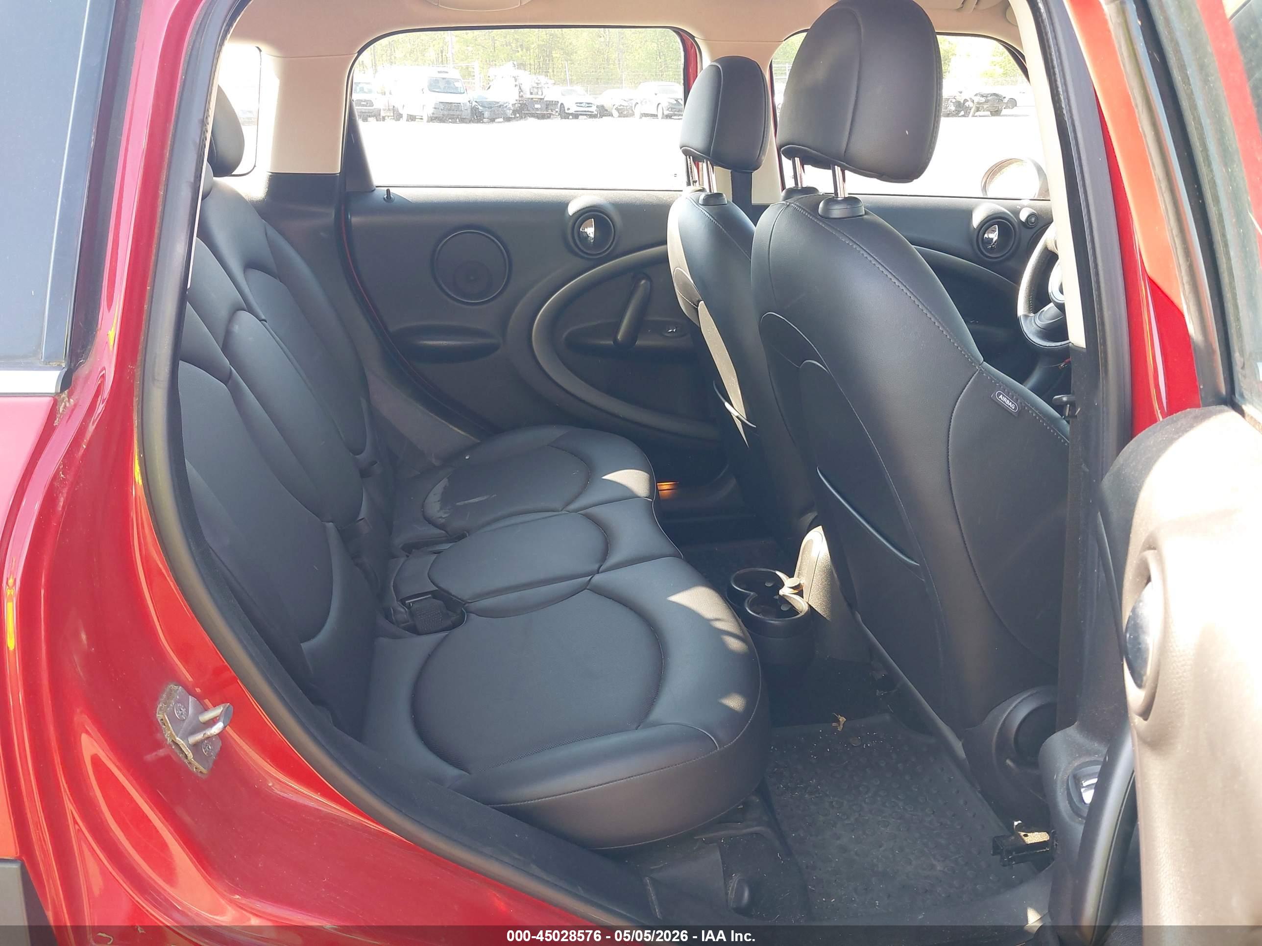 MINI COUNTRYMAN image 8