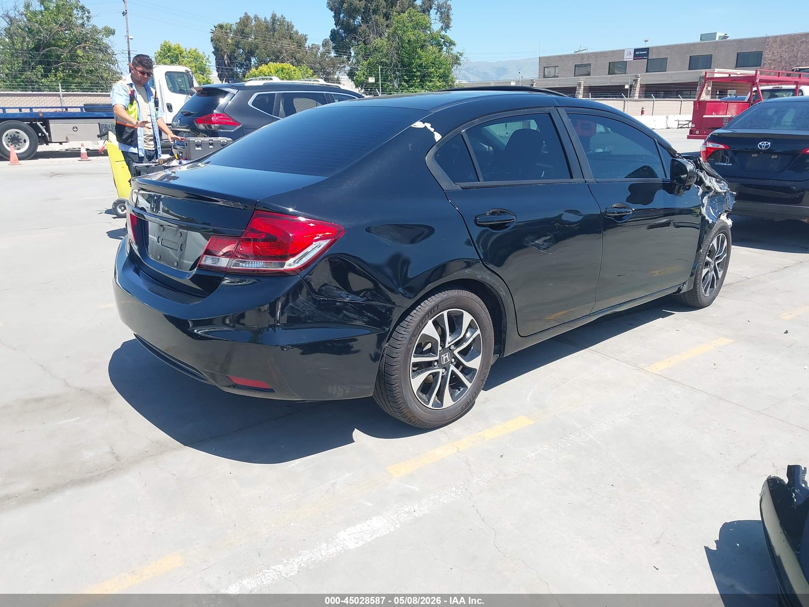 HONDA CIVIC image 4