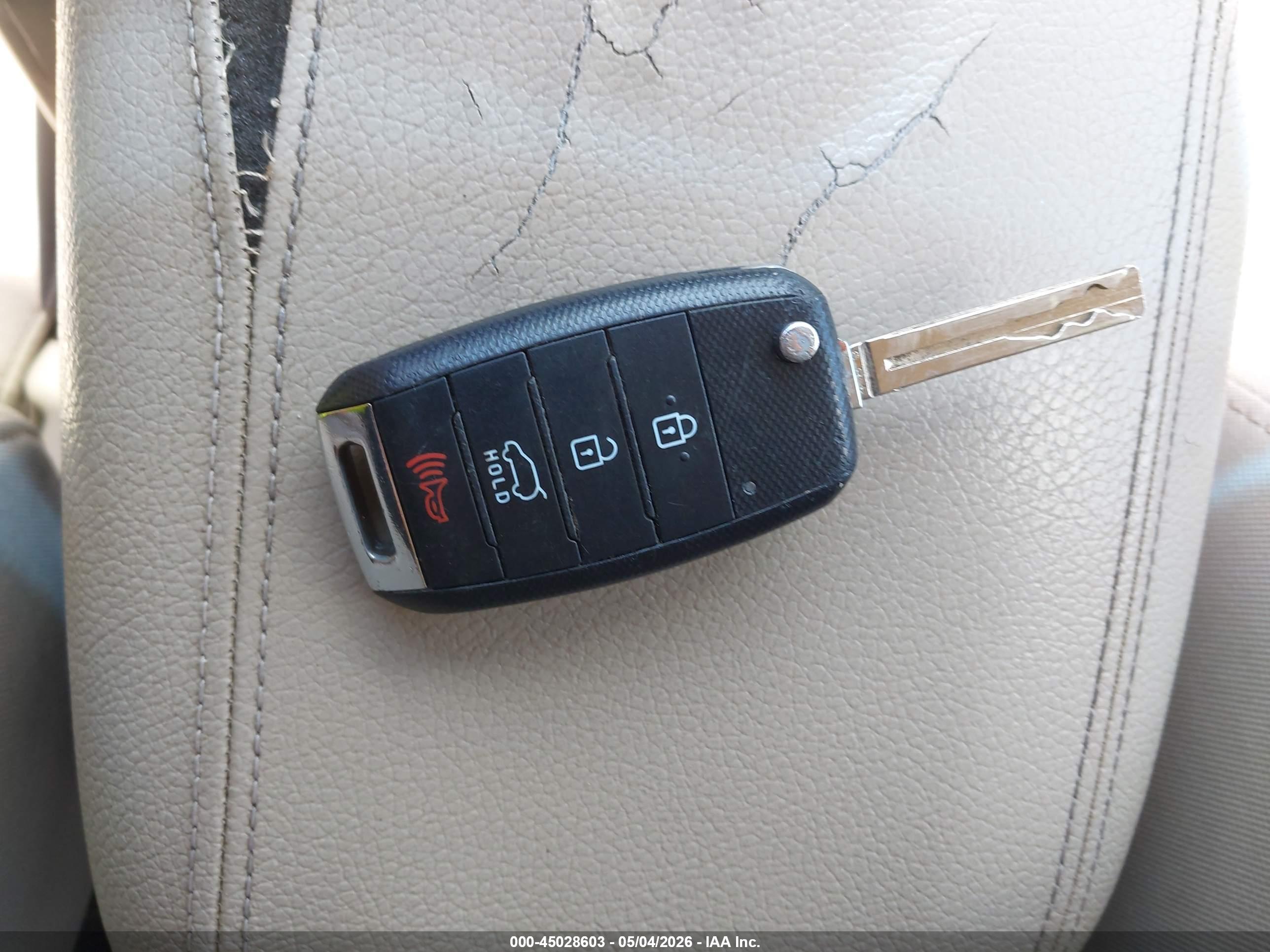 KIA SORENTO image 11