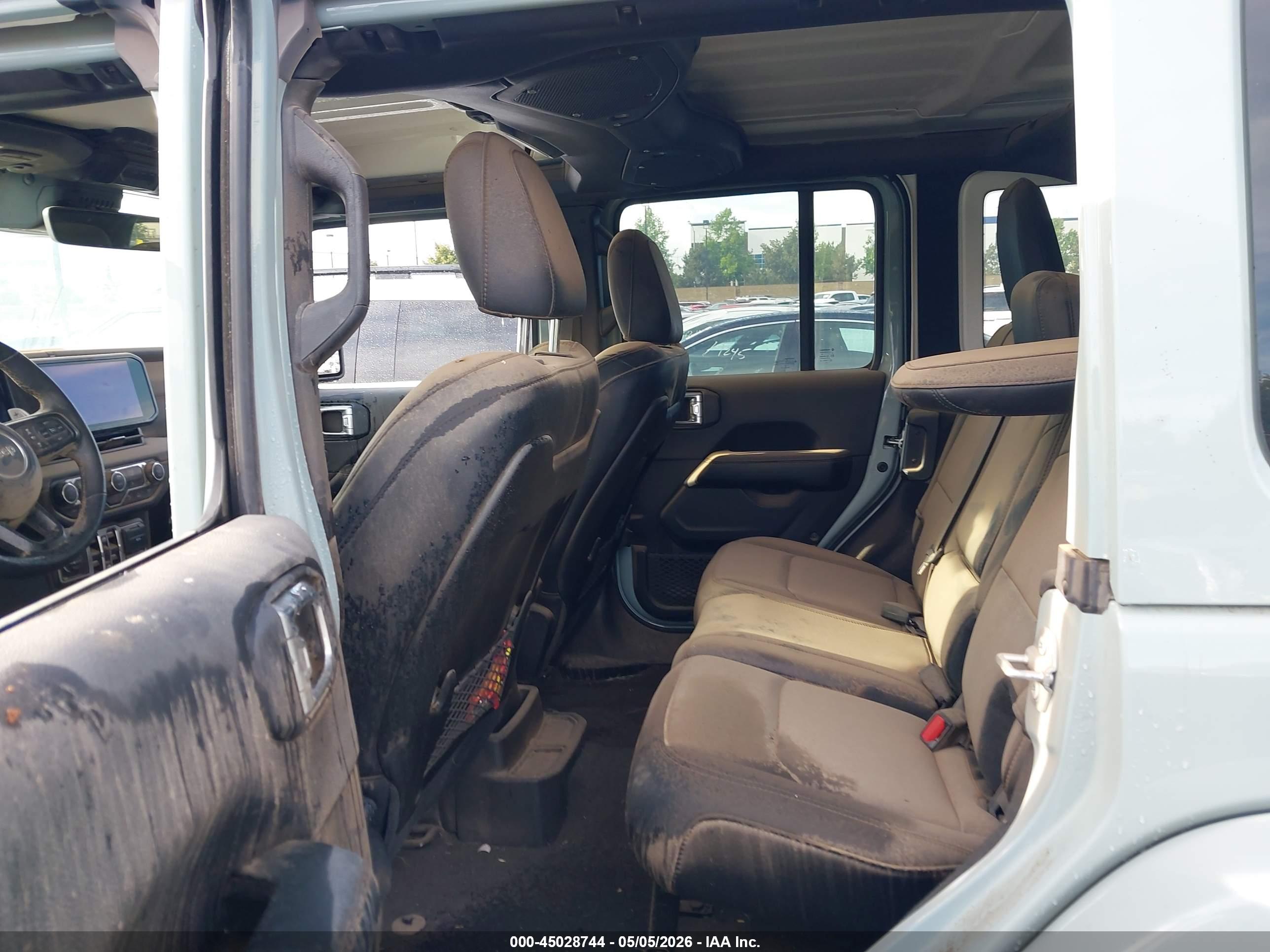 JEEP WRANGLER image 8