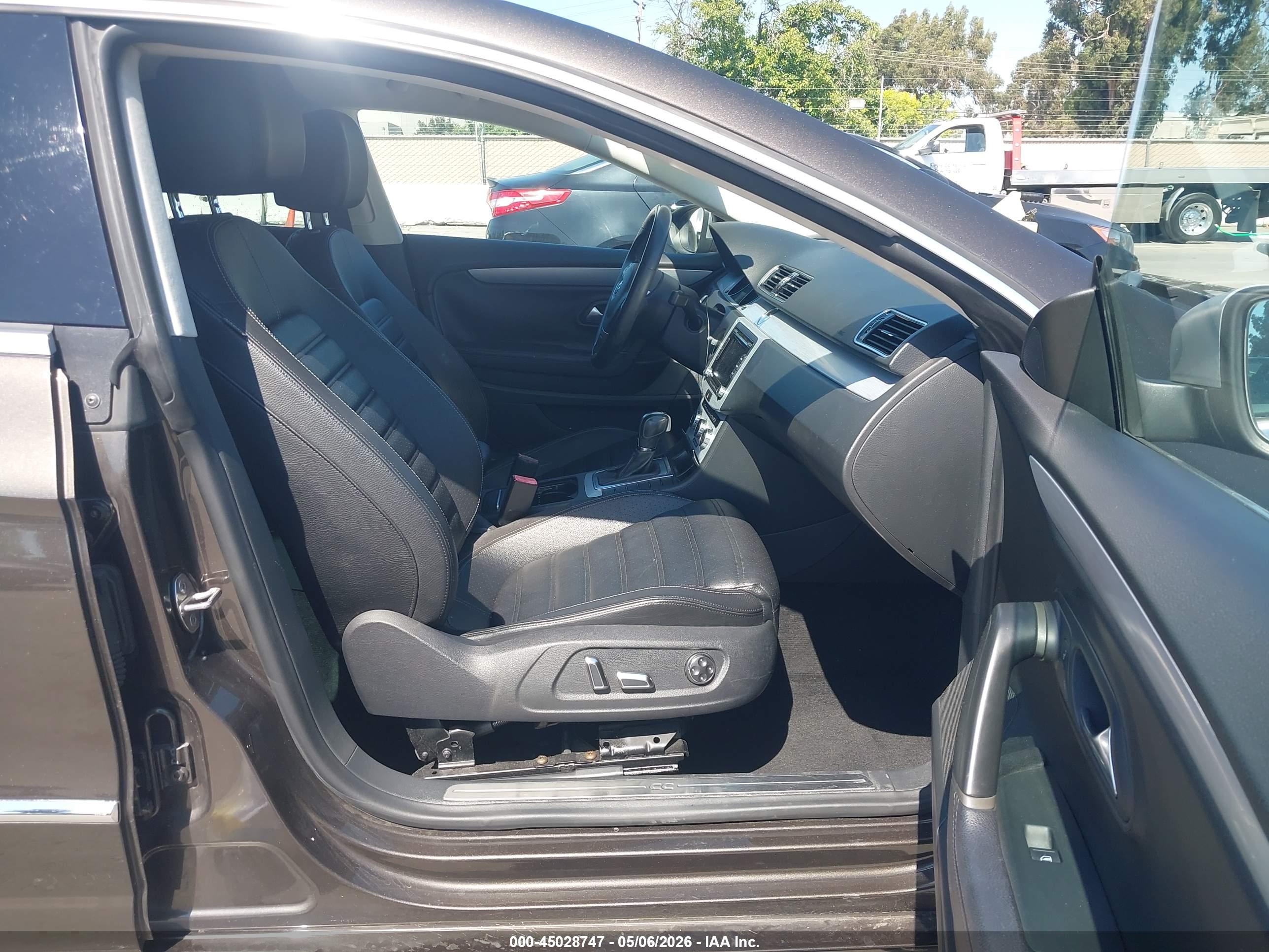 VOLKSWAGEN CC image 5