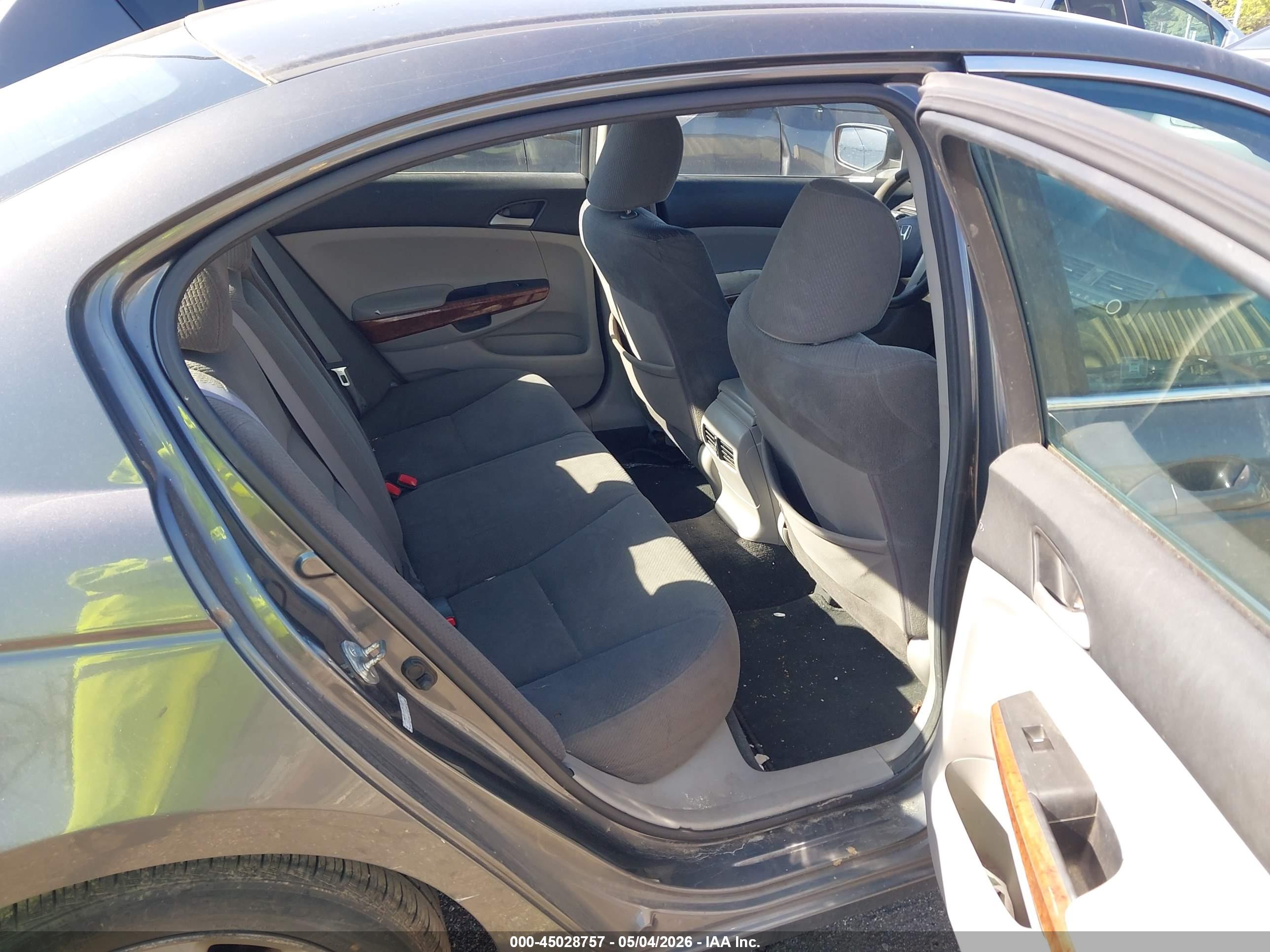 HONDA ACCORD image 8