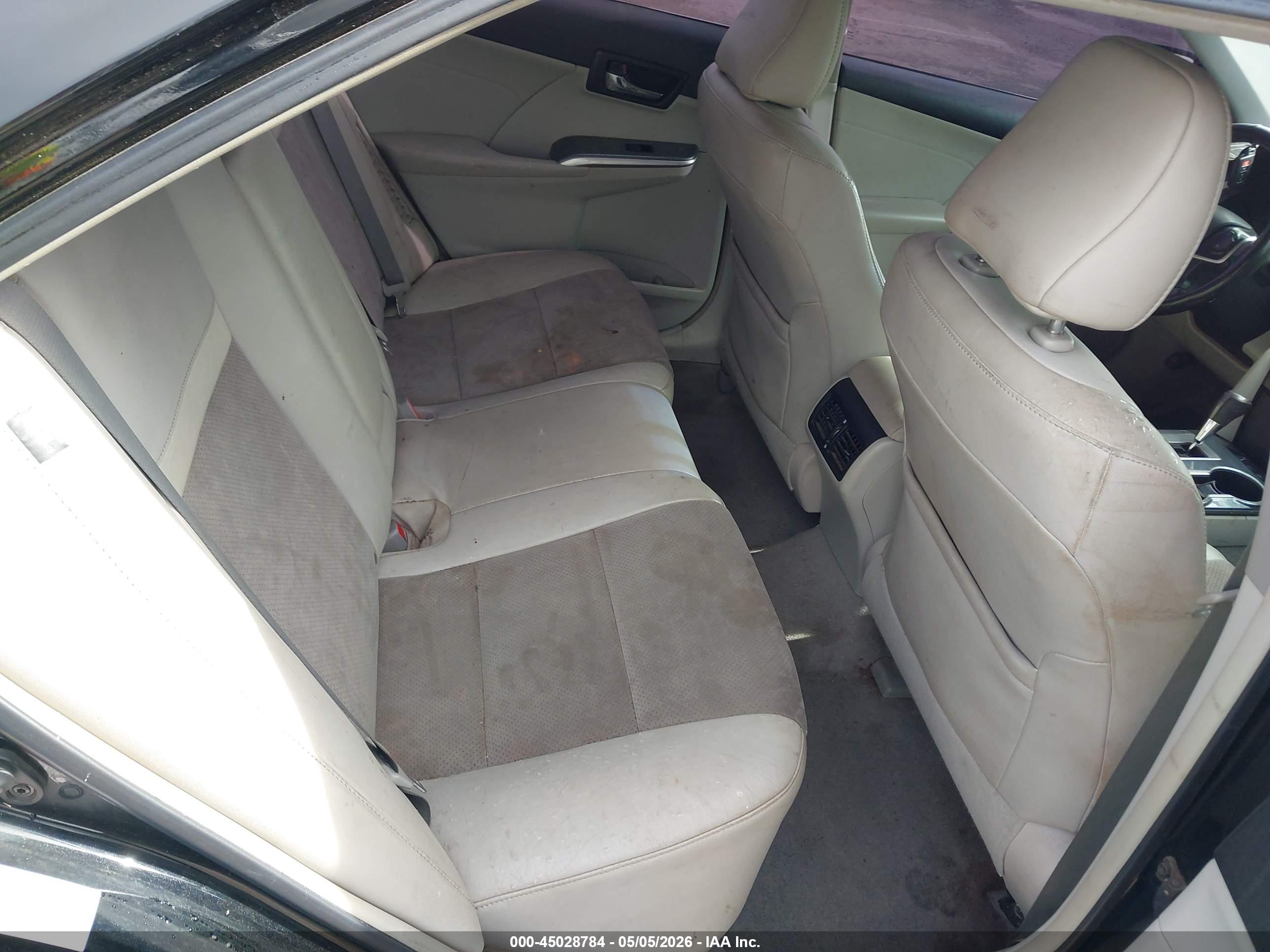 TOYOTA CAMRY image 8