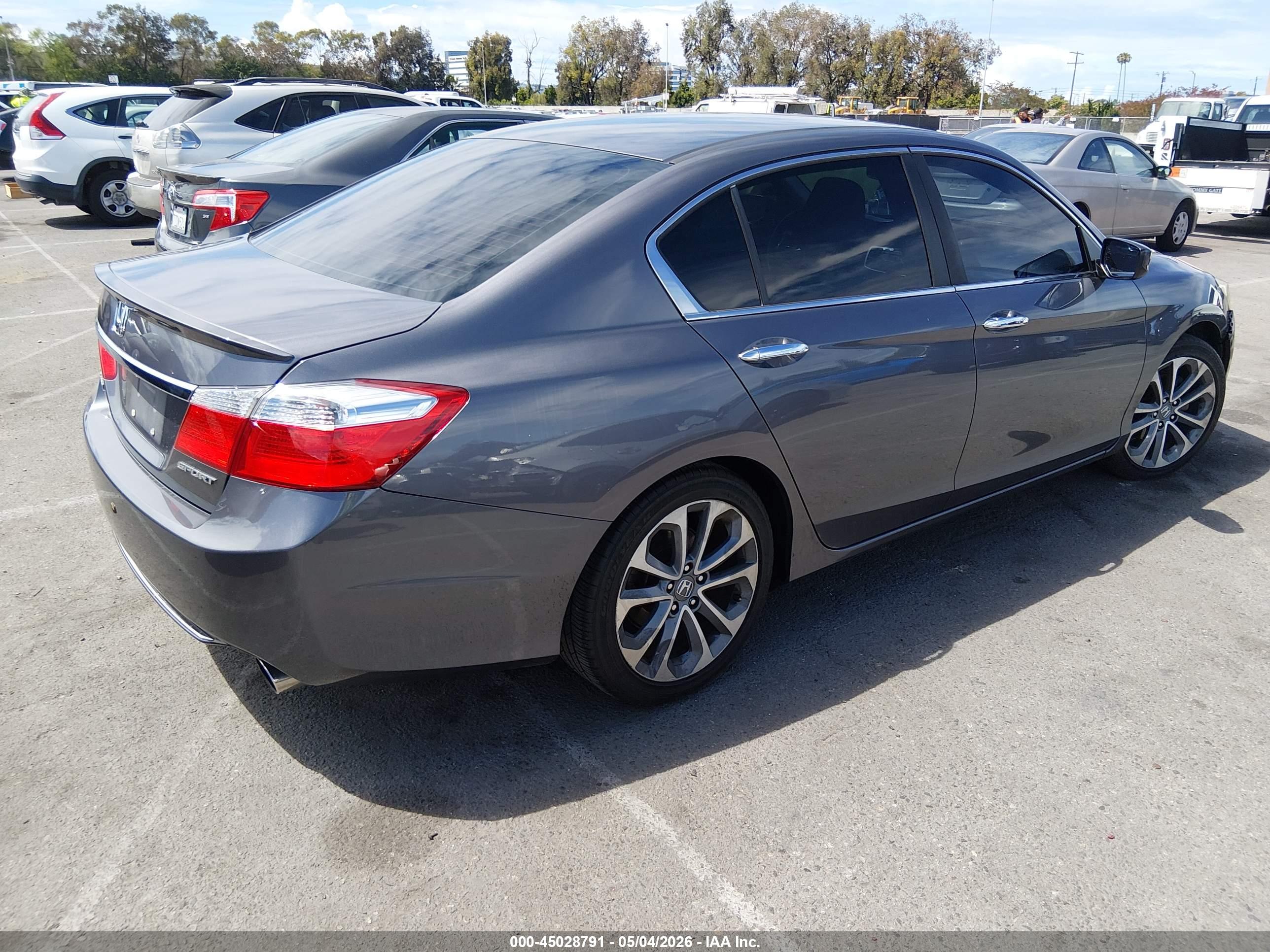 HONDA ACCORD image 4