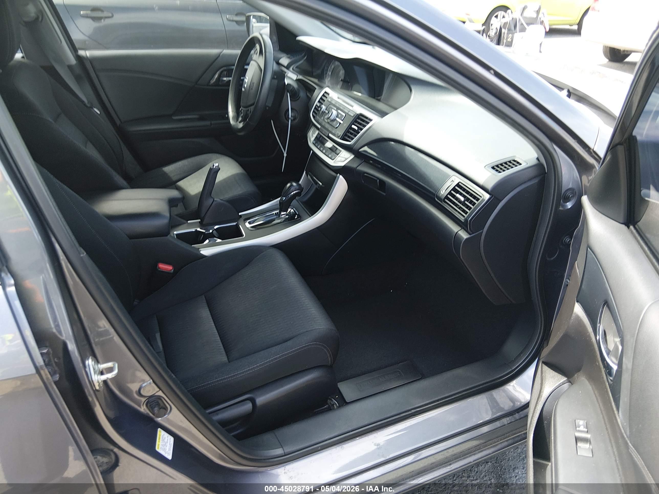 HONDA ACCORD image 5