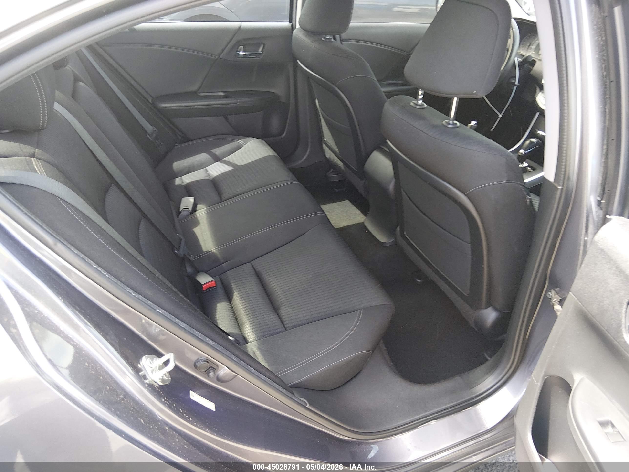 HONDA ACCORD image 8