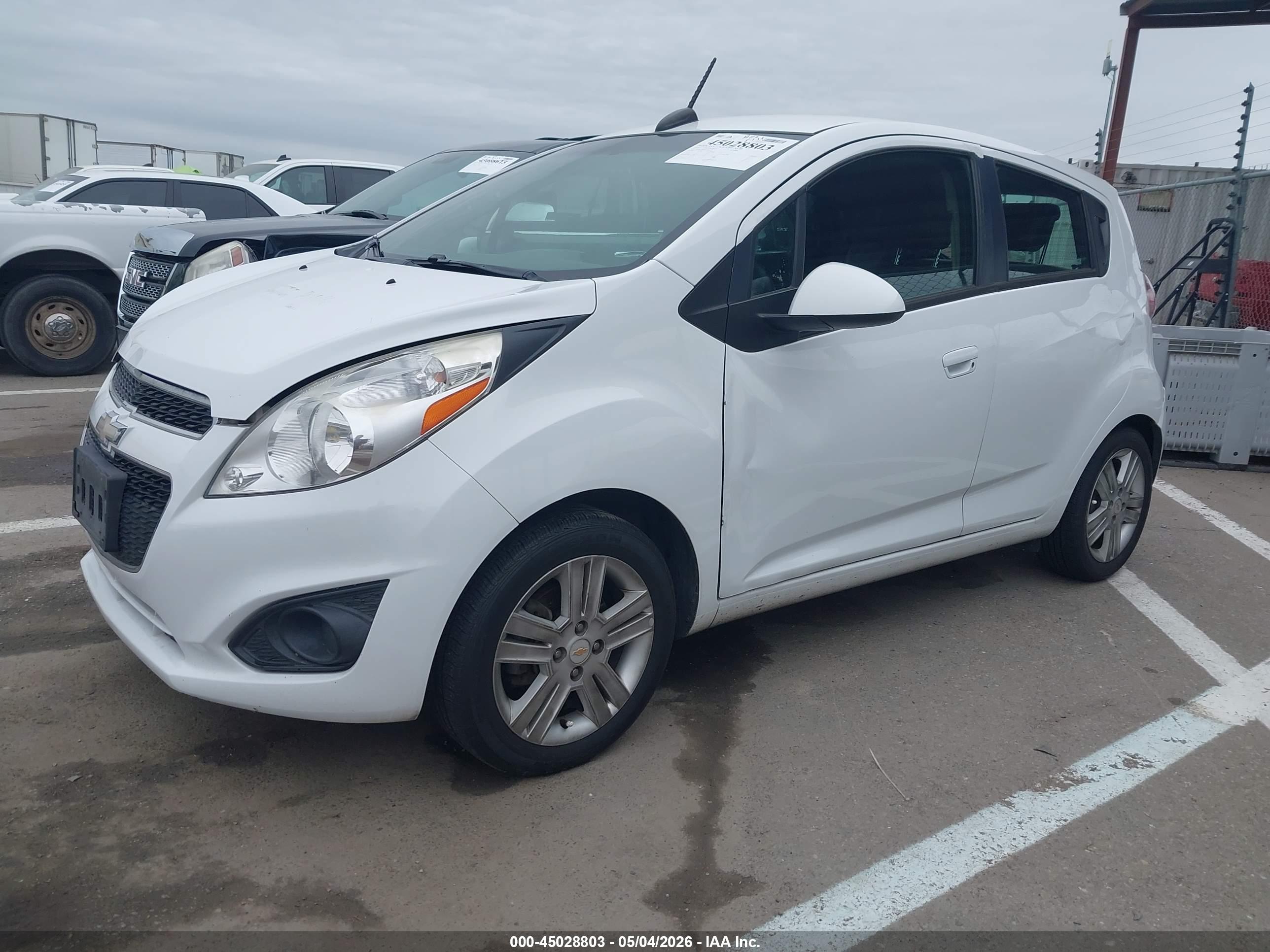 CHEVROLET SPARK image 2