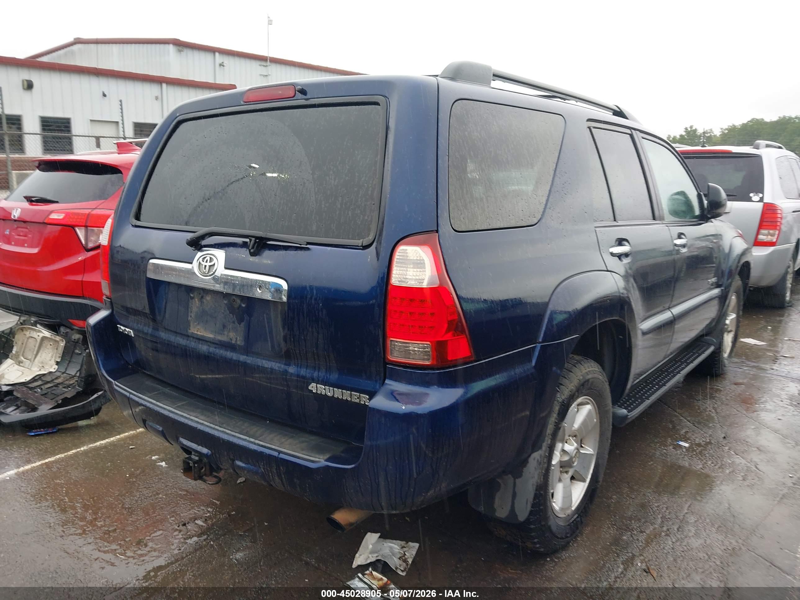 TOYOTA 4RUNNER image 6
