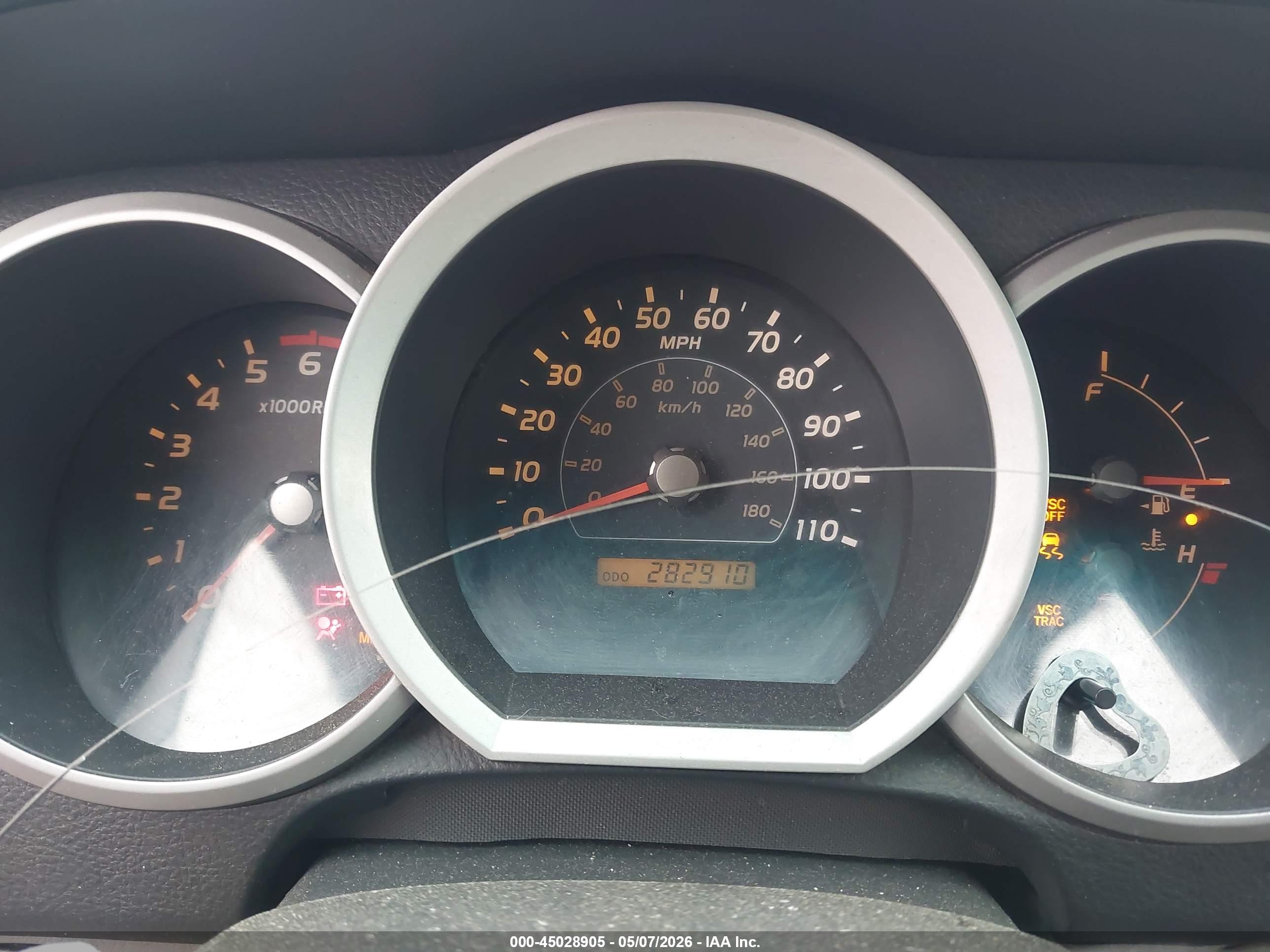 TOYOTA 4RUNNER image 7