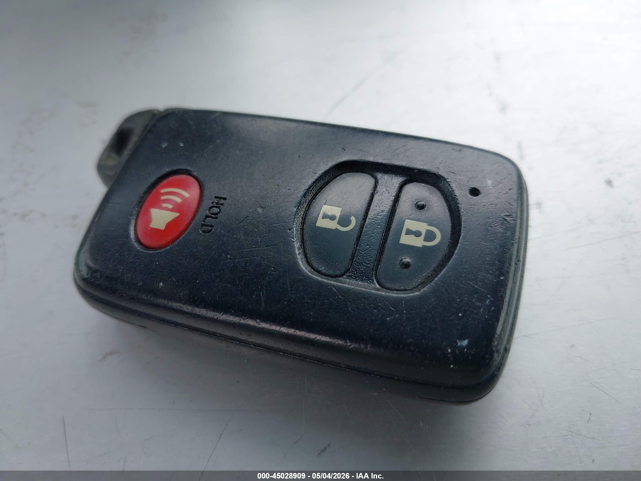 TOYOTA PRIUS image 11