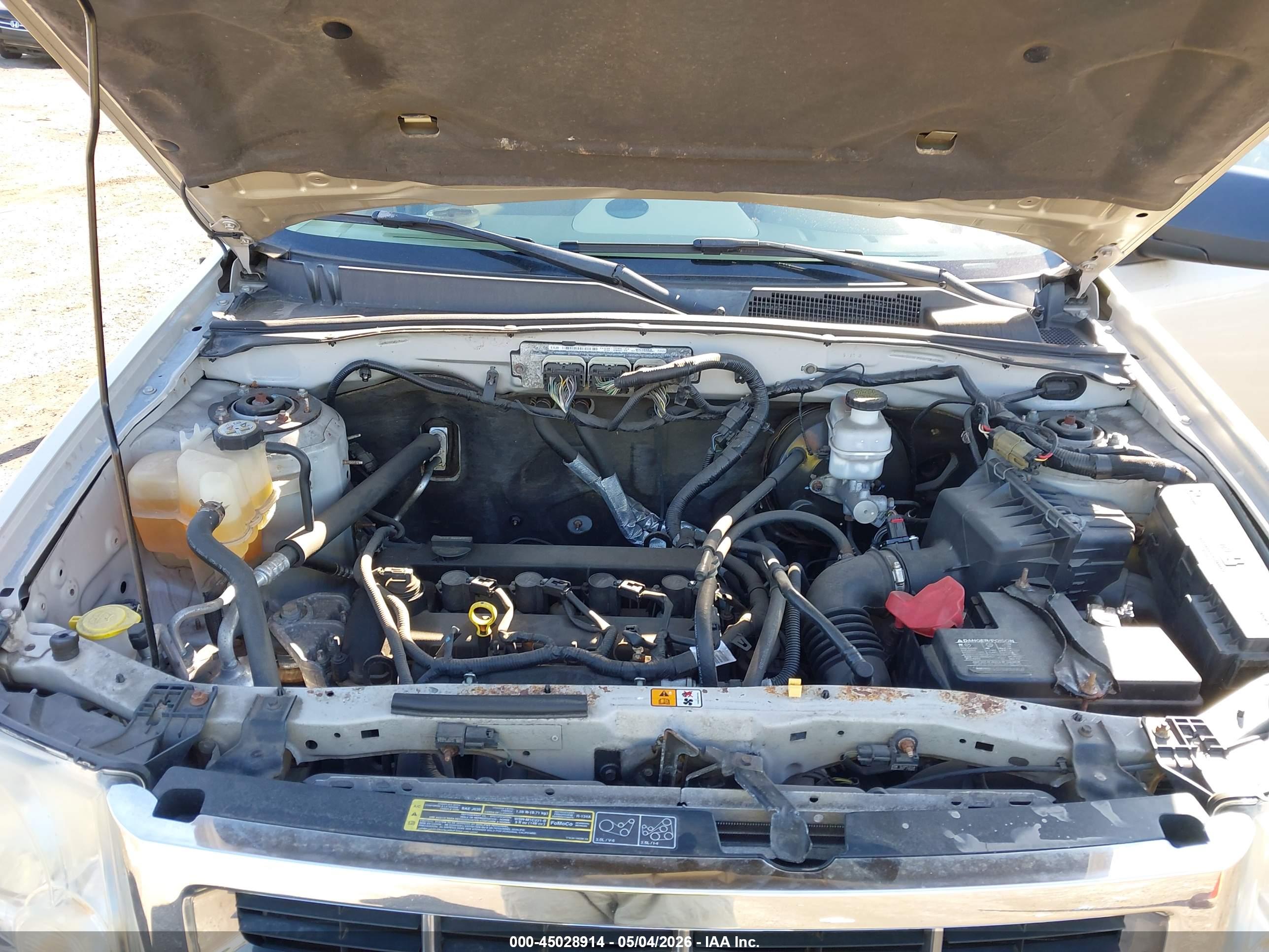 FORD ESCAPE image 10