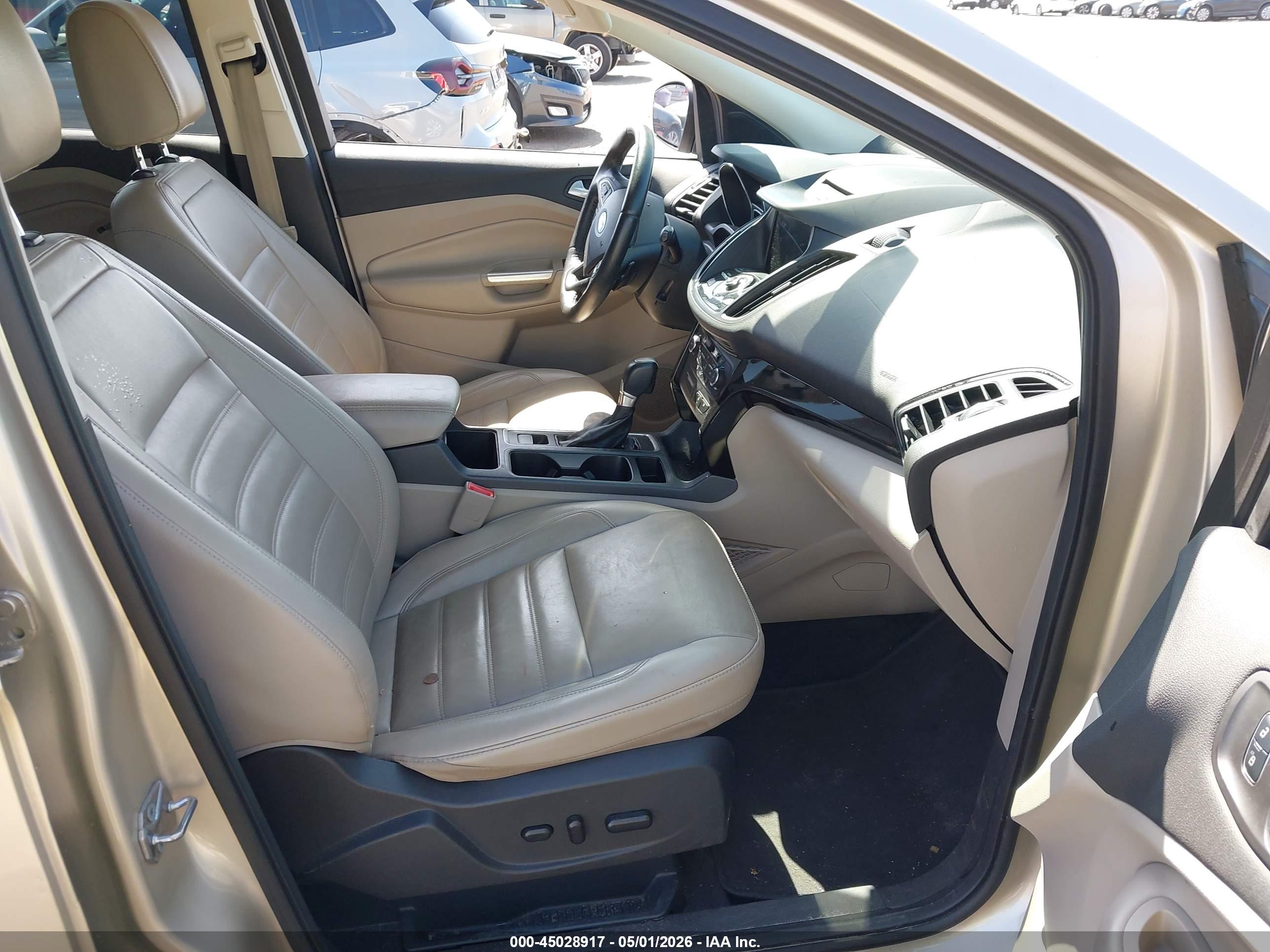FORD ESCAPE image 5