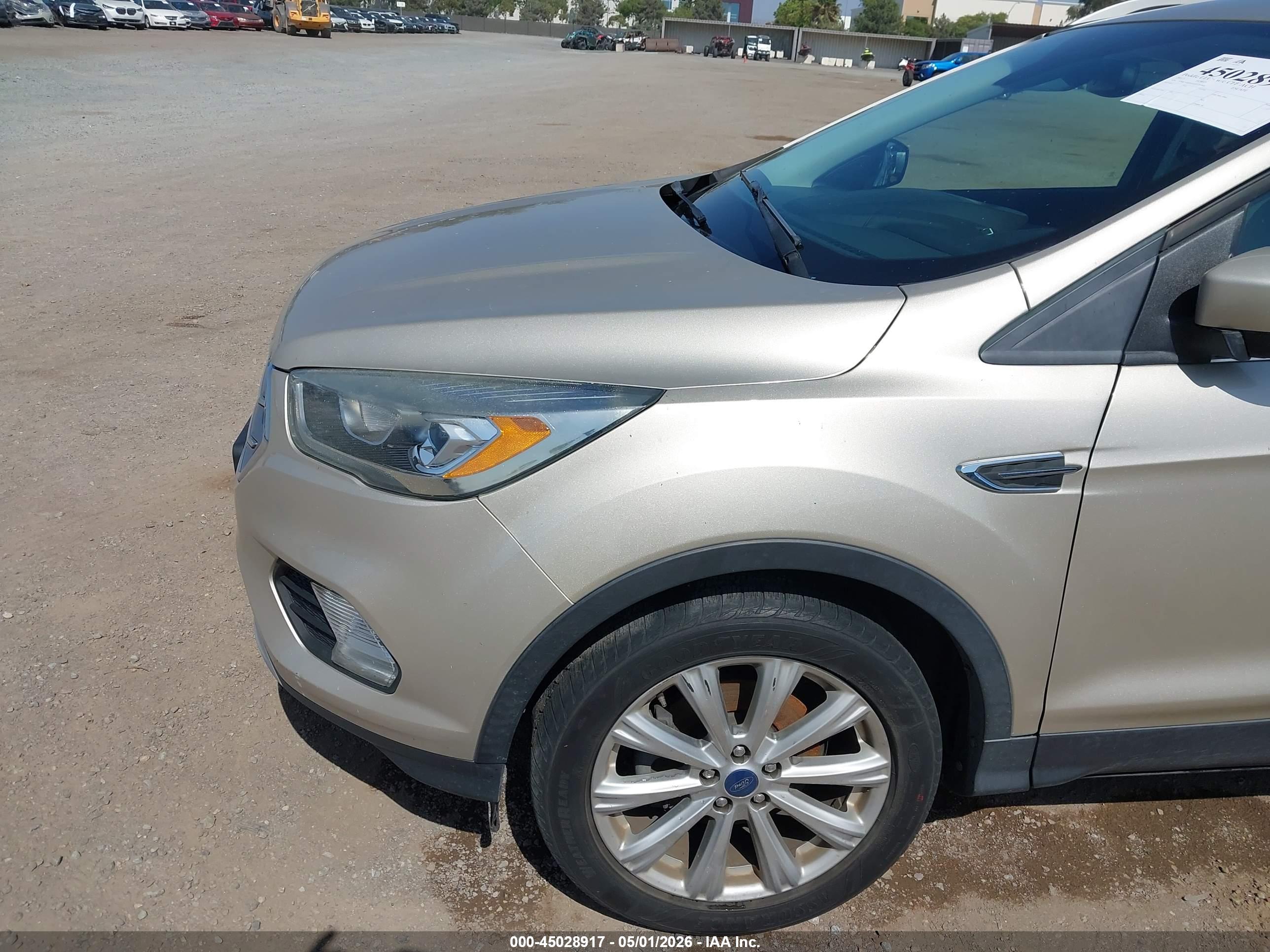 FORD ESCAPE image 6