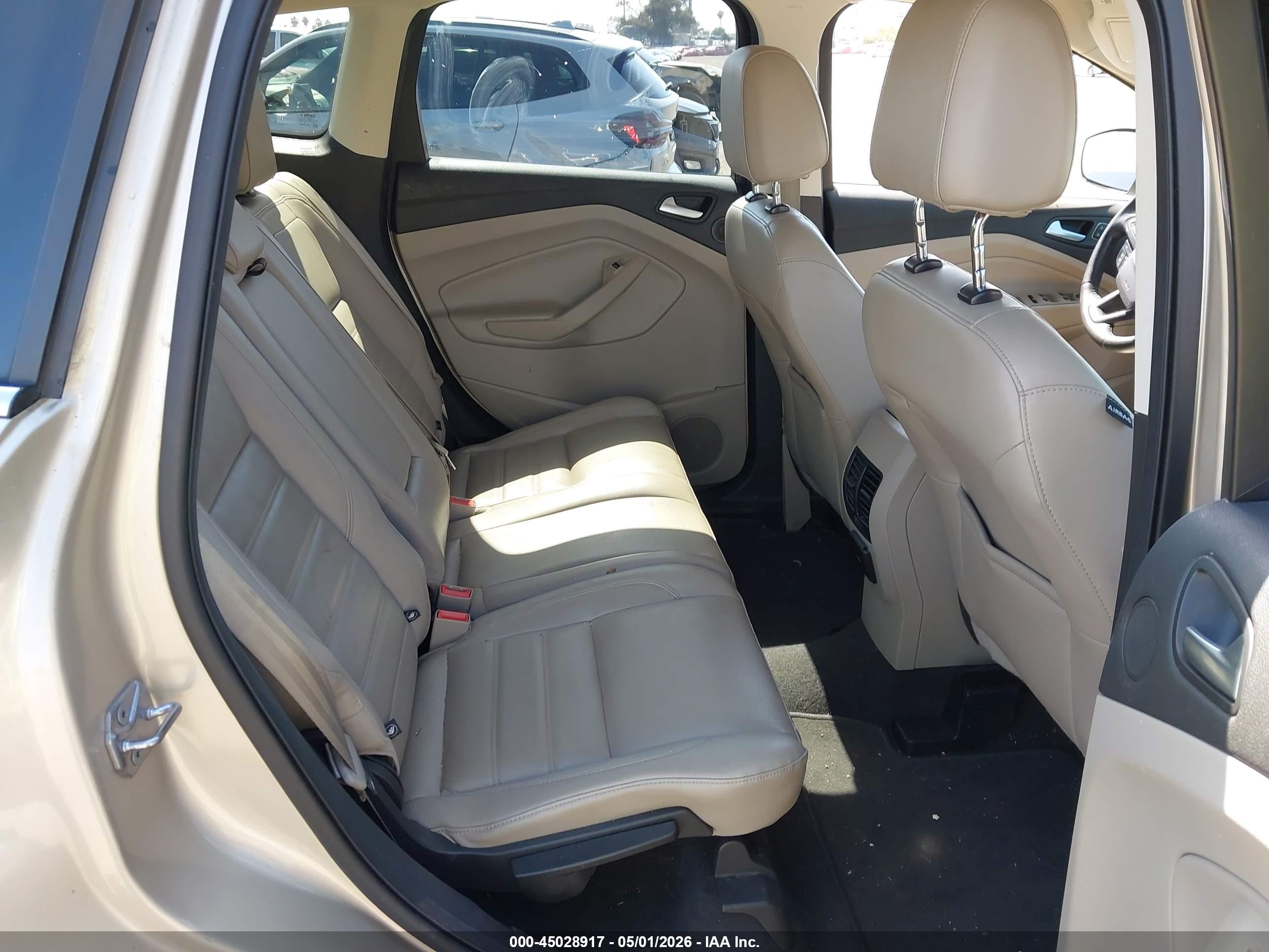 FORD ESCAPE image 8