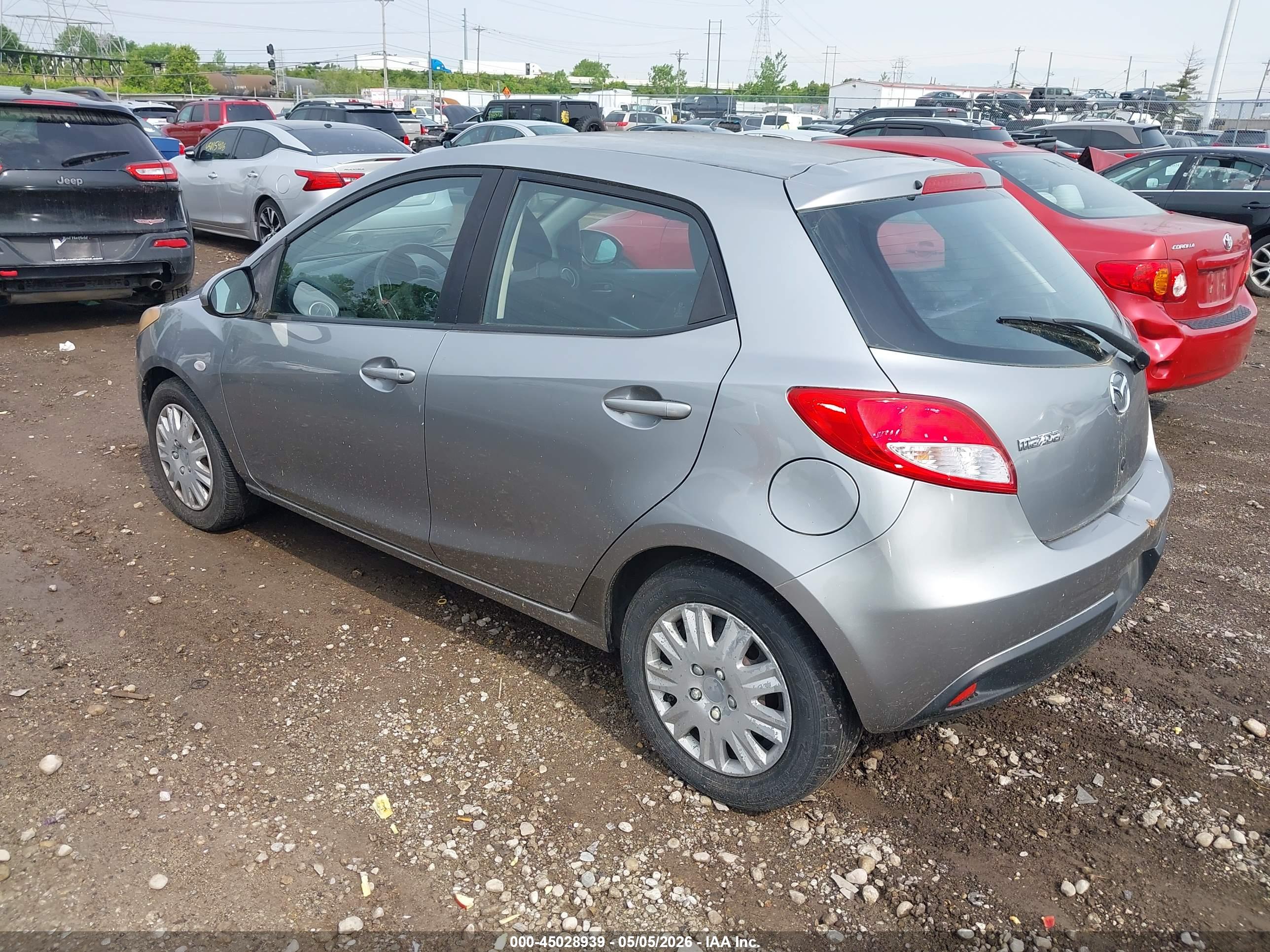 MAZDA MAZDA2 image 3
