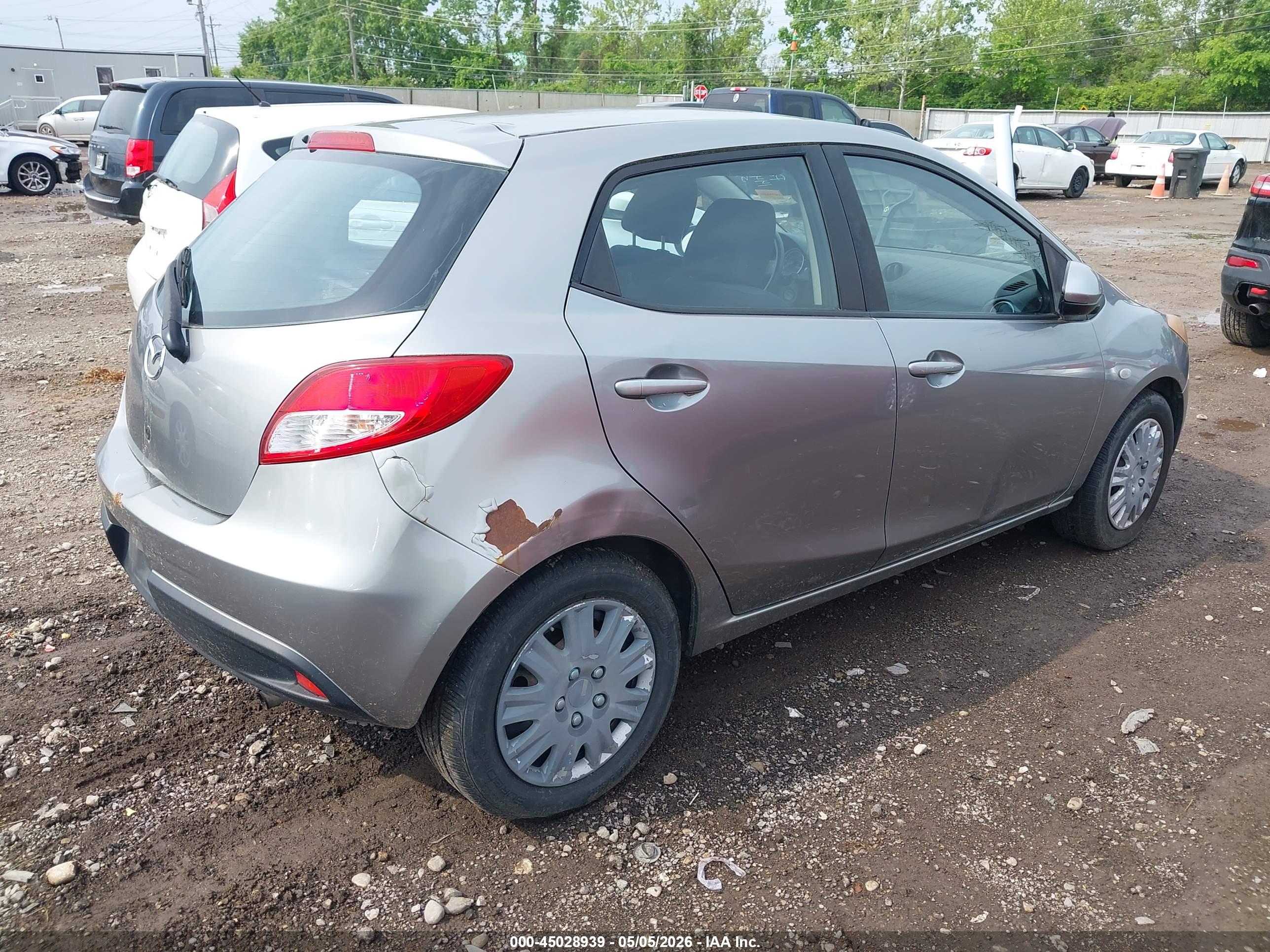 MAZDA MAZDA2 image 4