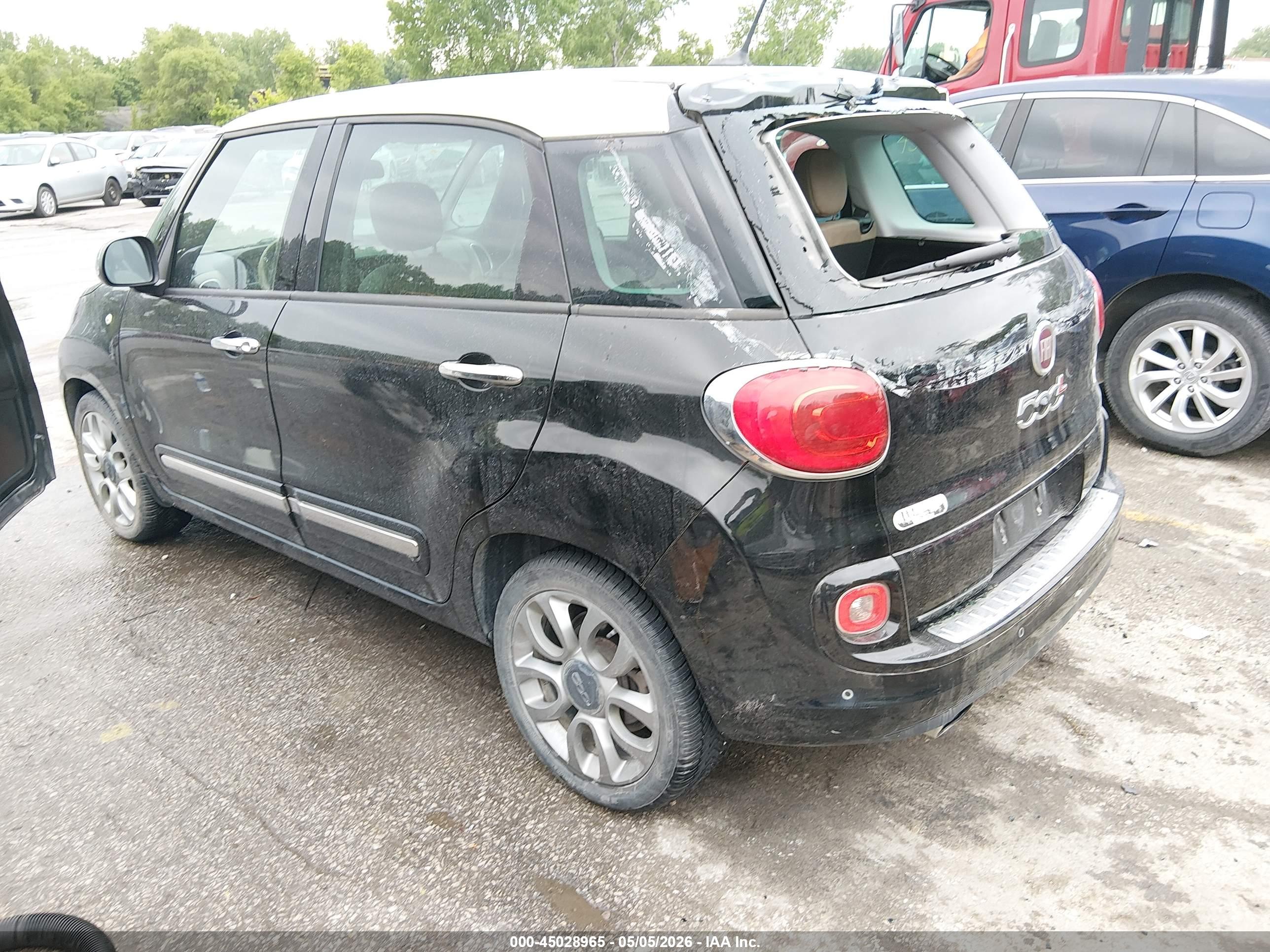 FIAT 500L image 3