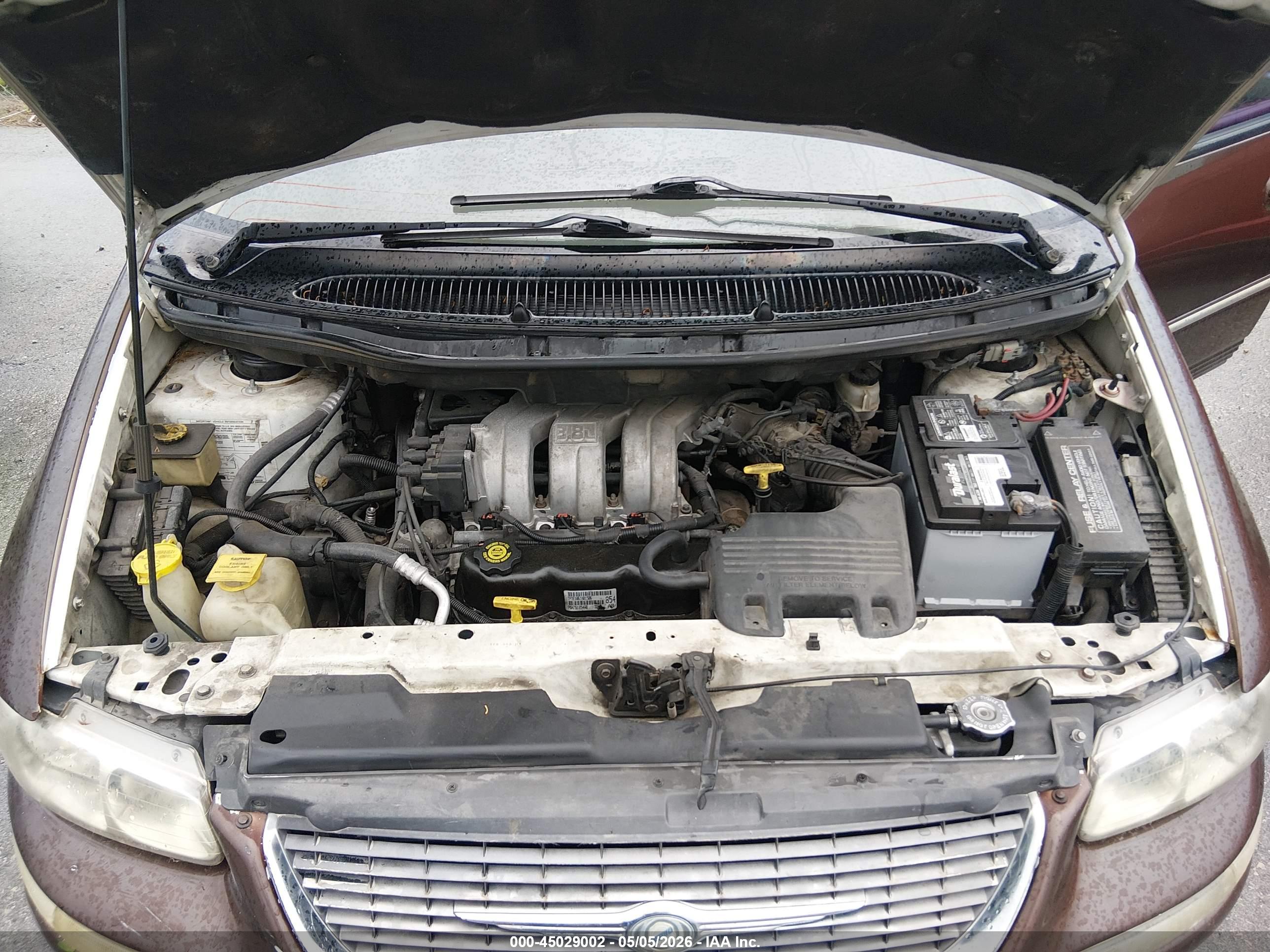 CHRYSLER TOWN image 10