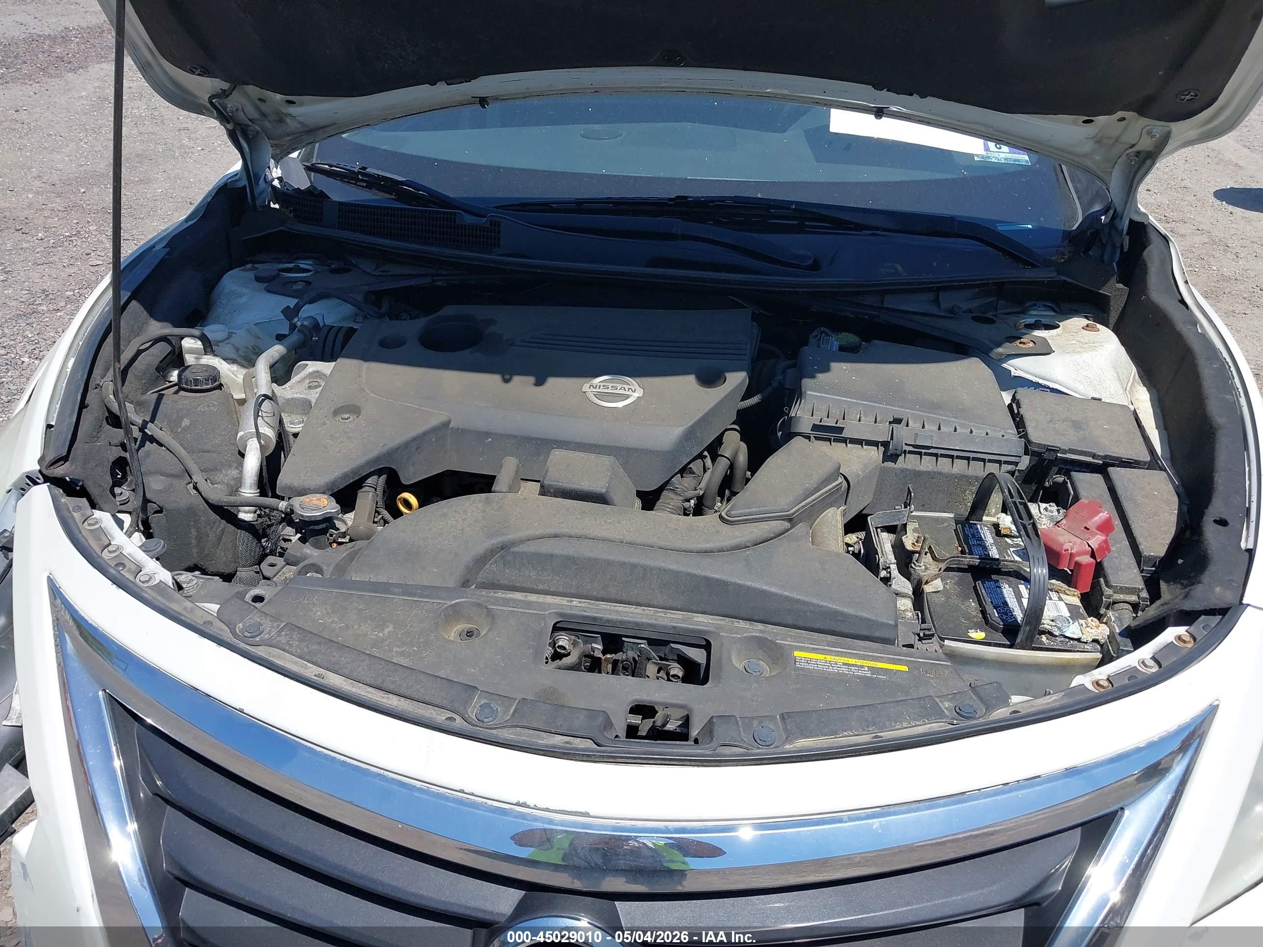 NISSAN ALTIMA image 10