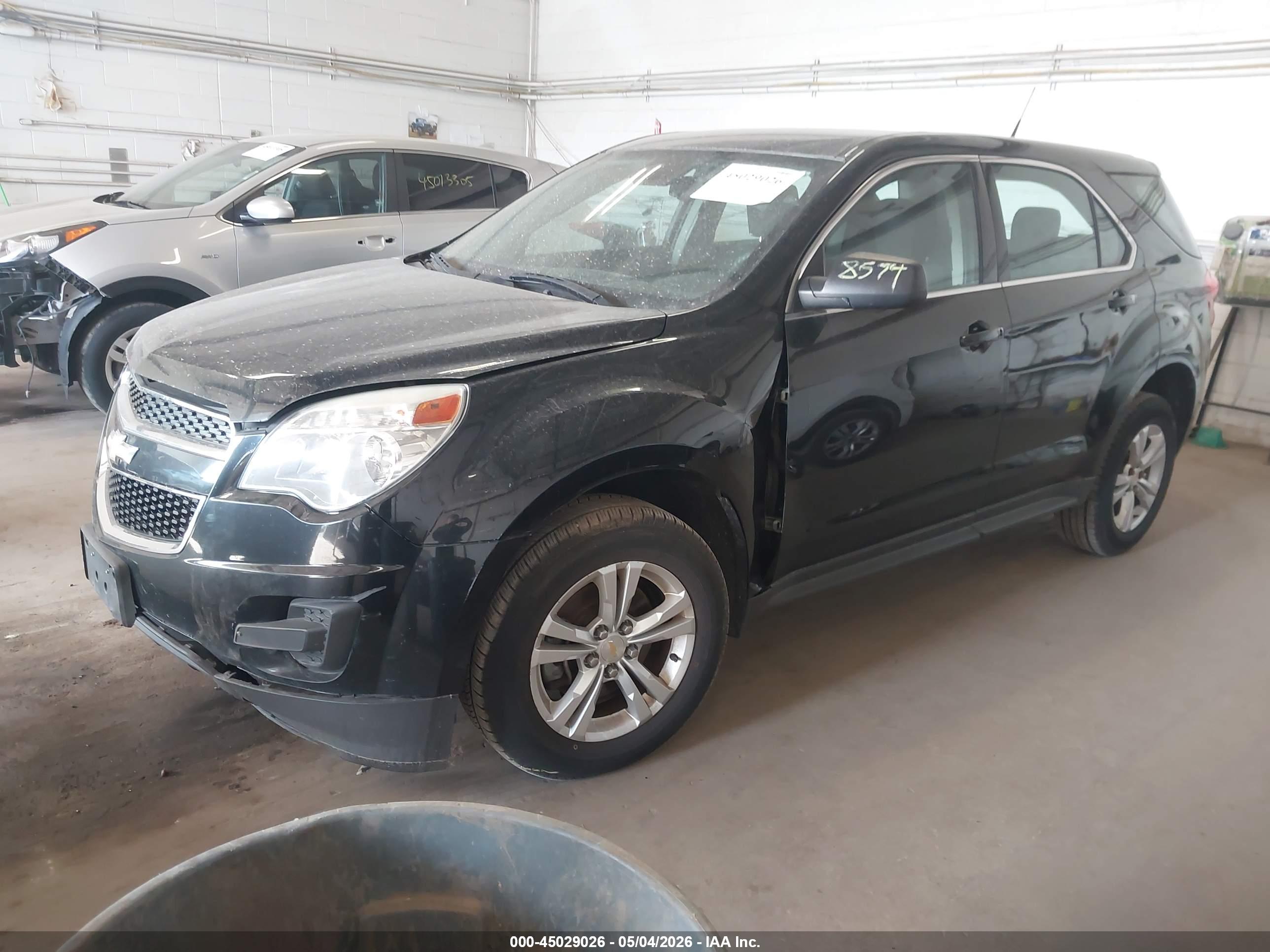 CHEVROLET EQUINOX image 2