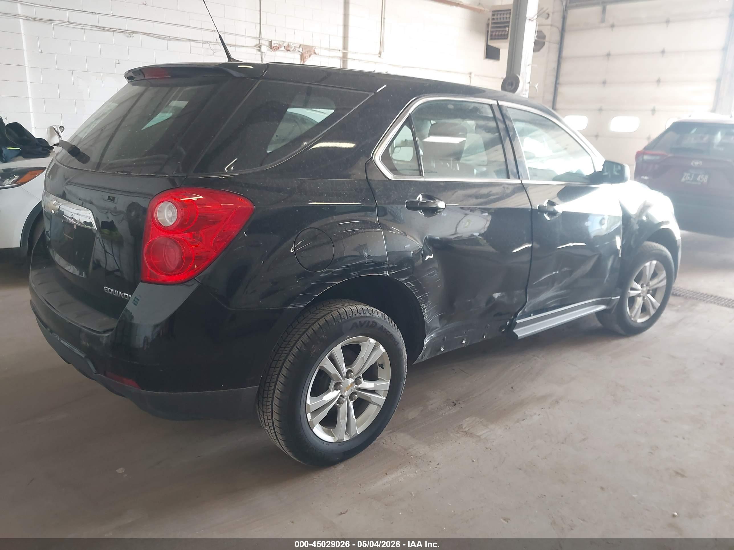 CHEVROLET EQUINOX image 4