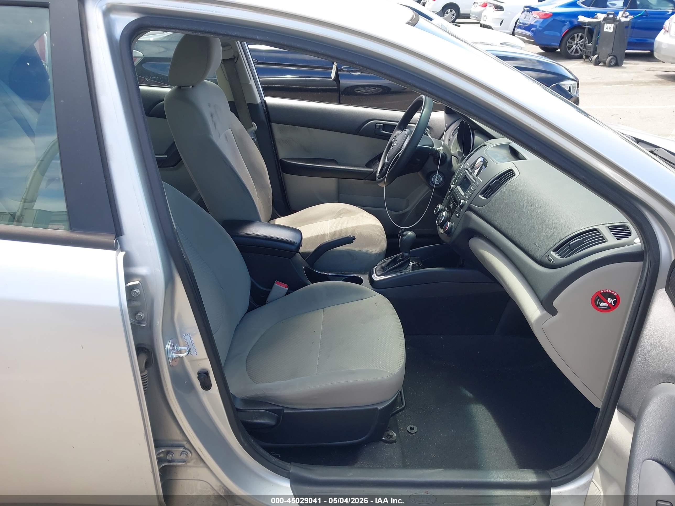 KIA FORTE image 5