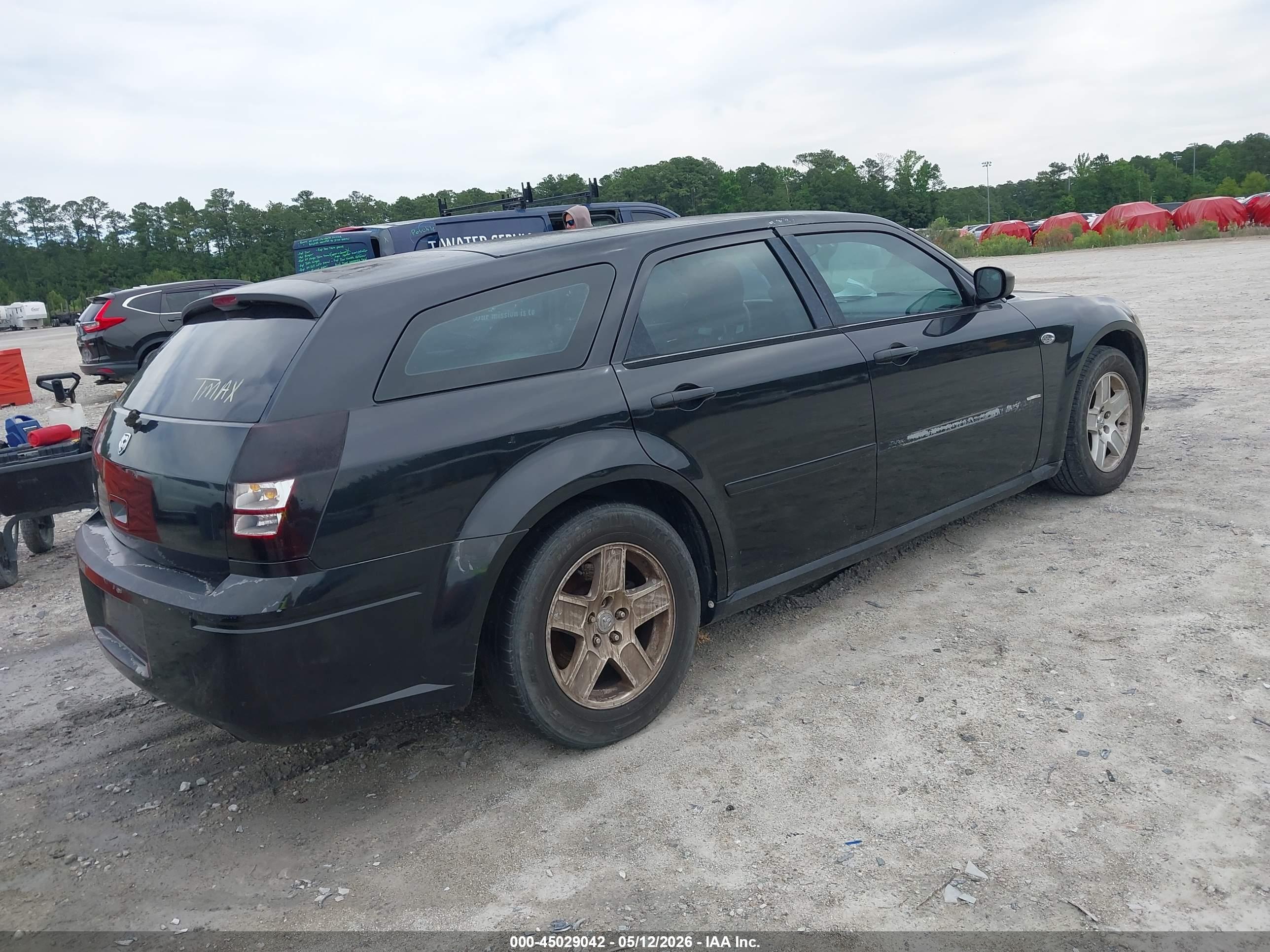 DODGE MAGNUM image 4