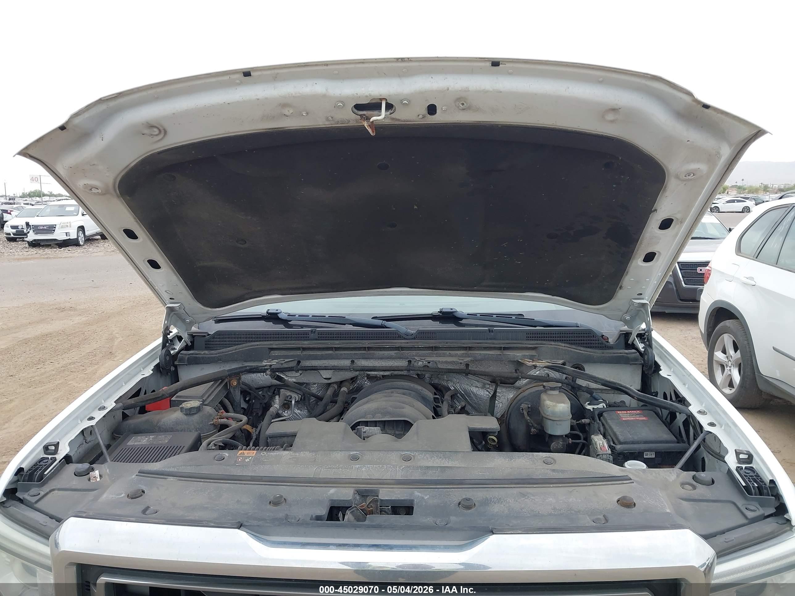 GMC SIERRA image 10