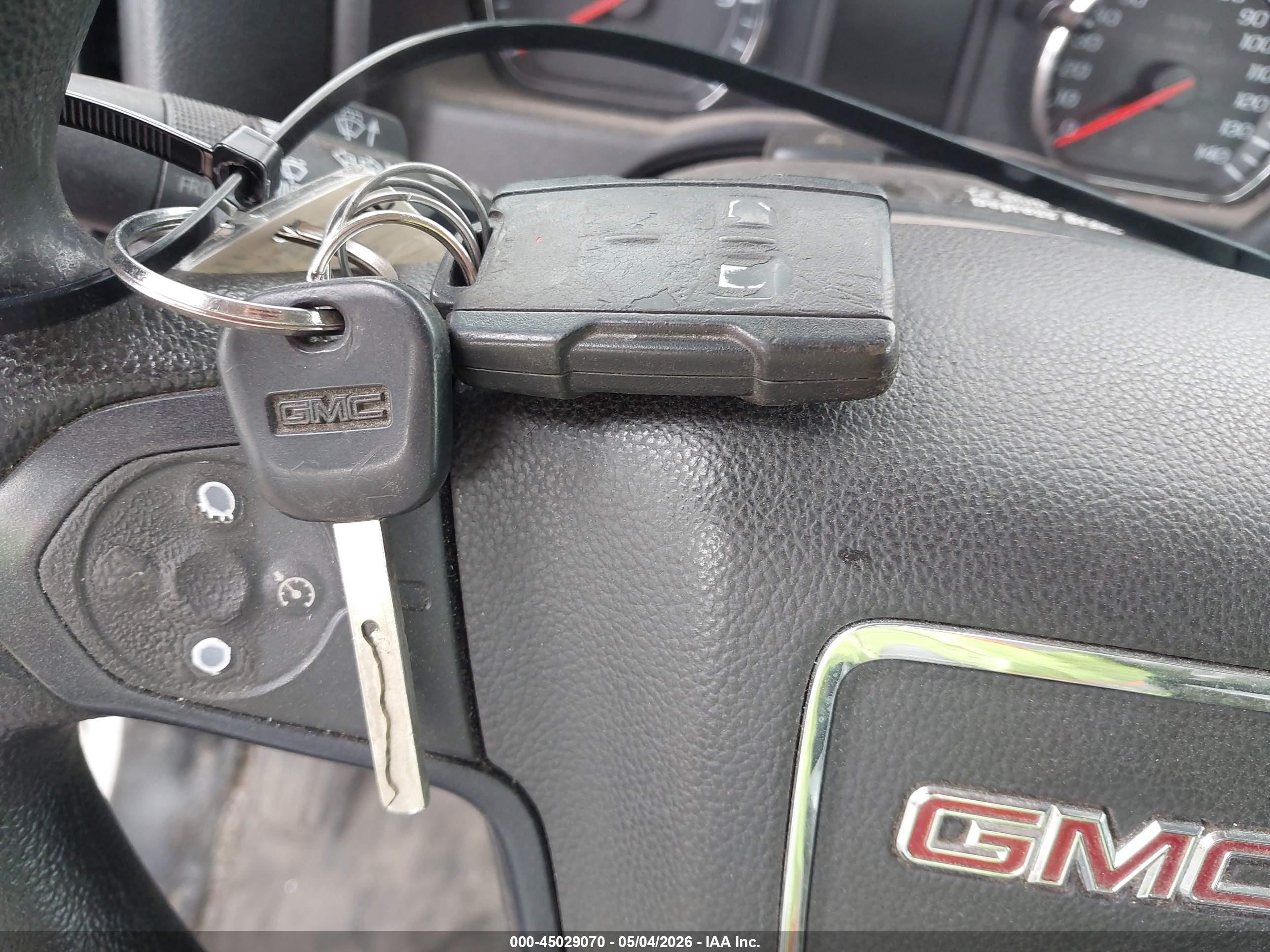 GMC SIERRA image 11