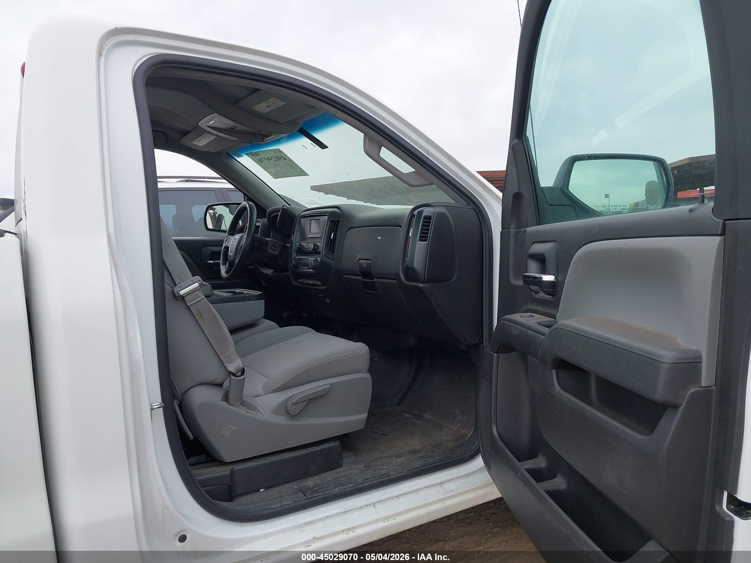 GMC SIERRA image 5