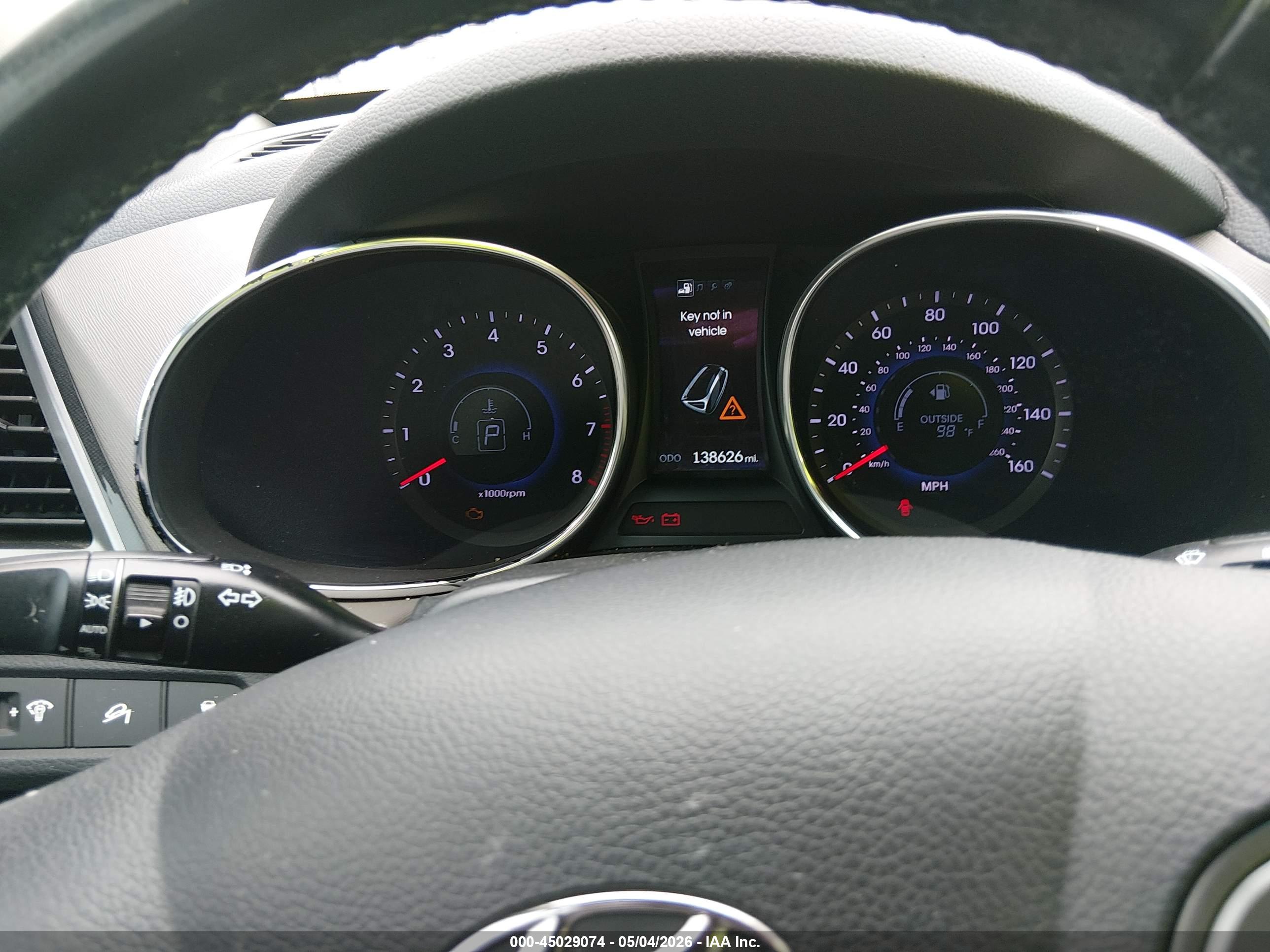 HYUNDAI SANTA image 7