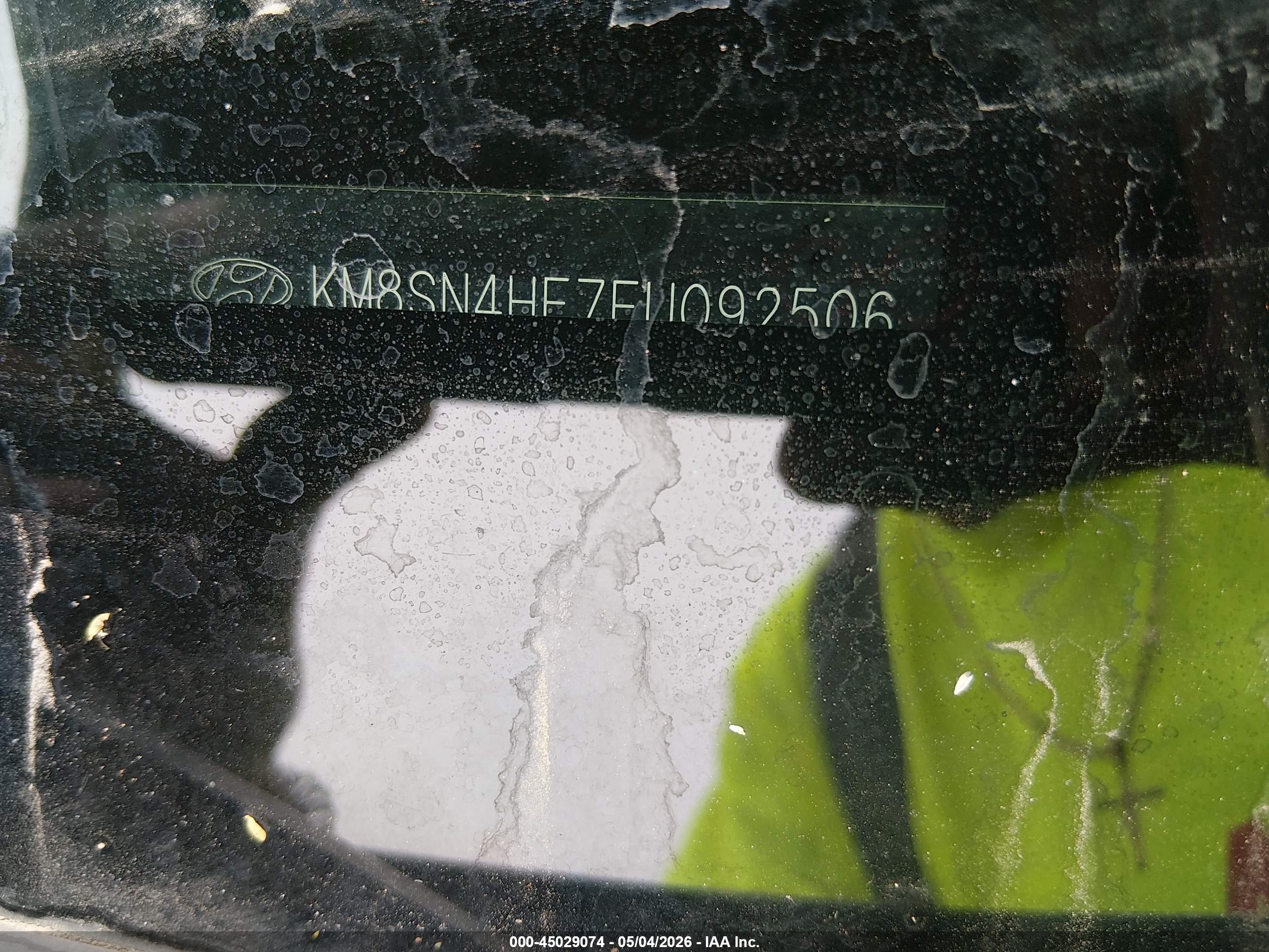 HYUNDAI SANTA image 9
