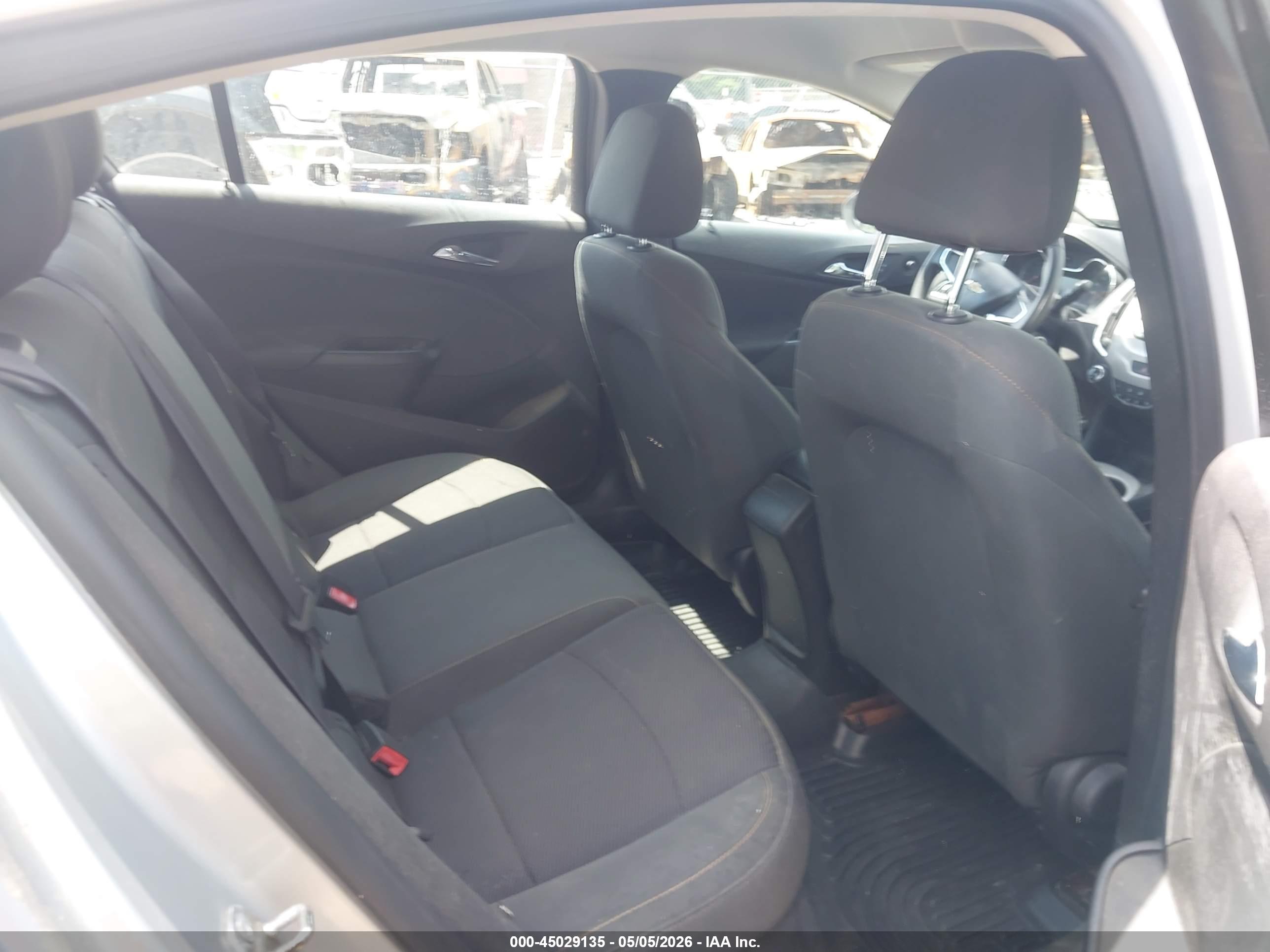 CHEVROLET CRUZE image 8