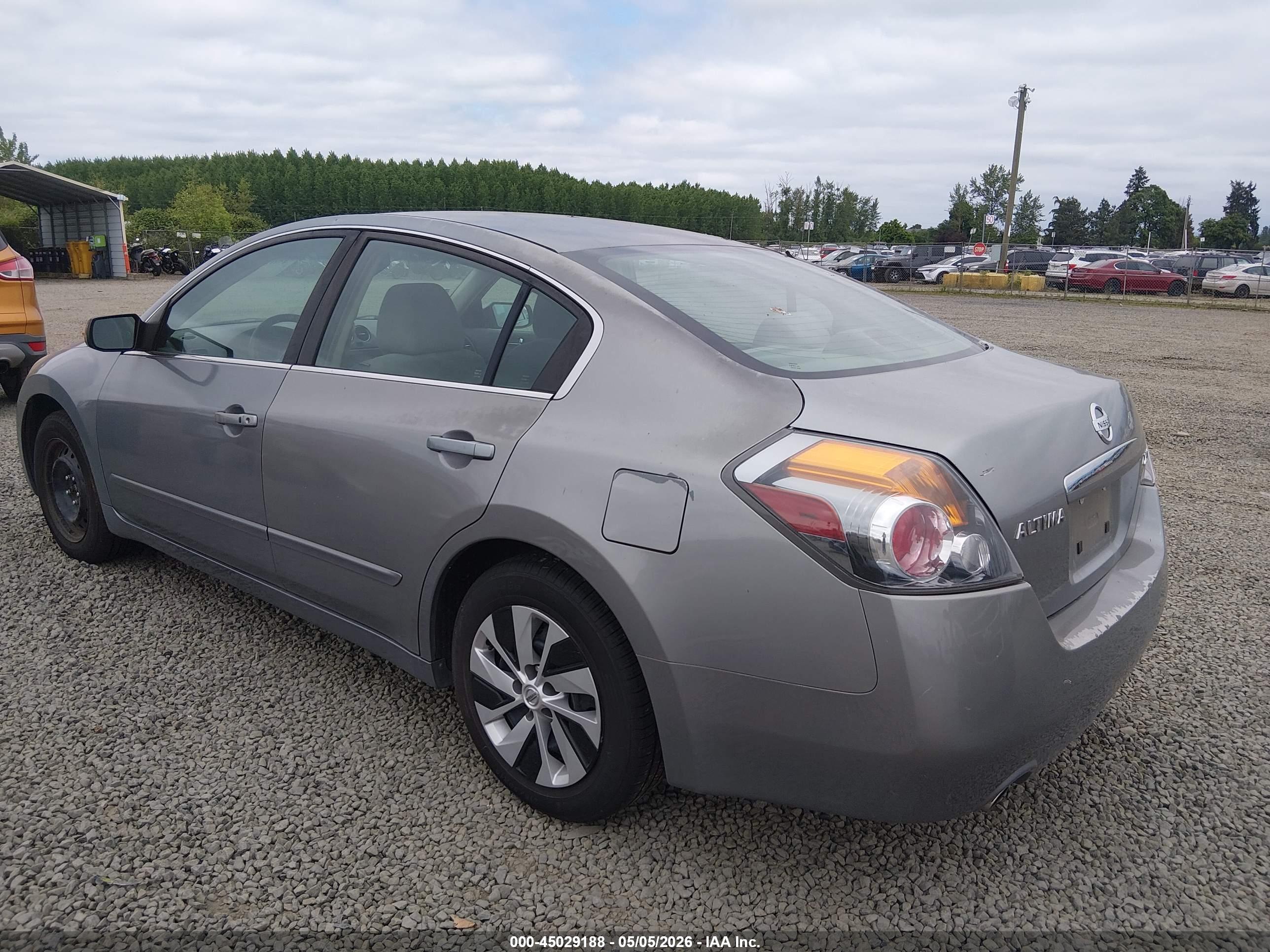 NISSAN ALTIMA image 3