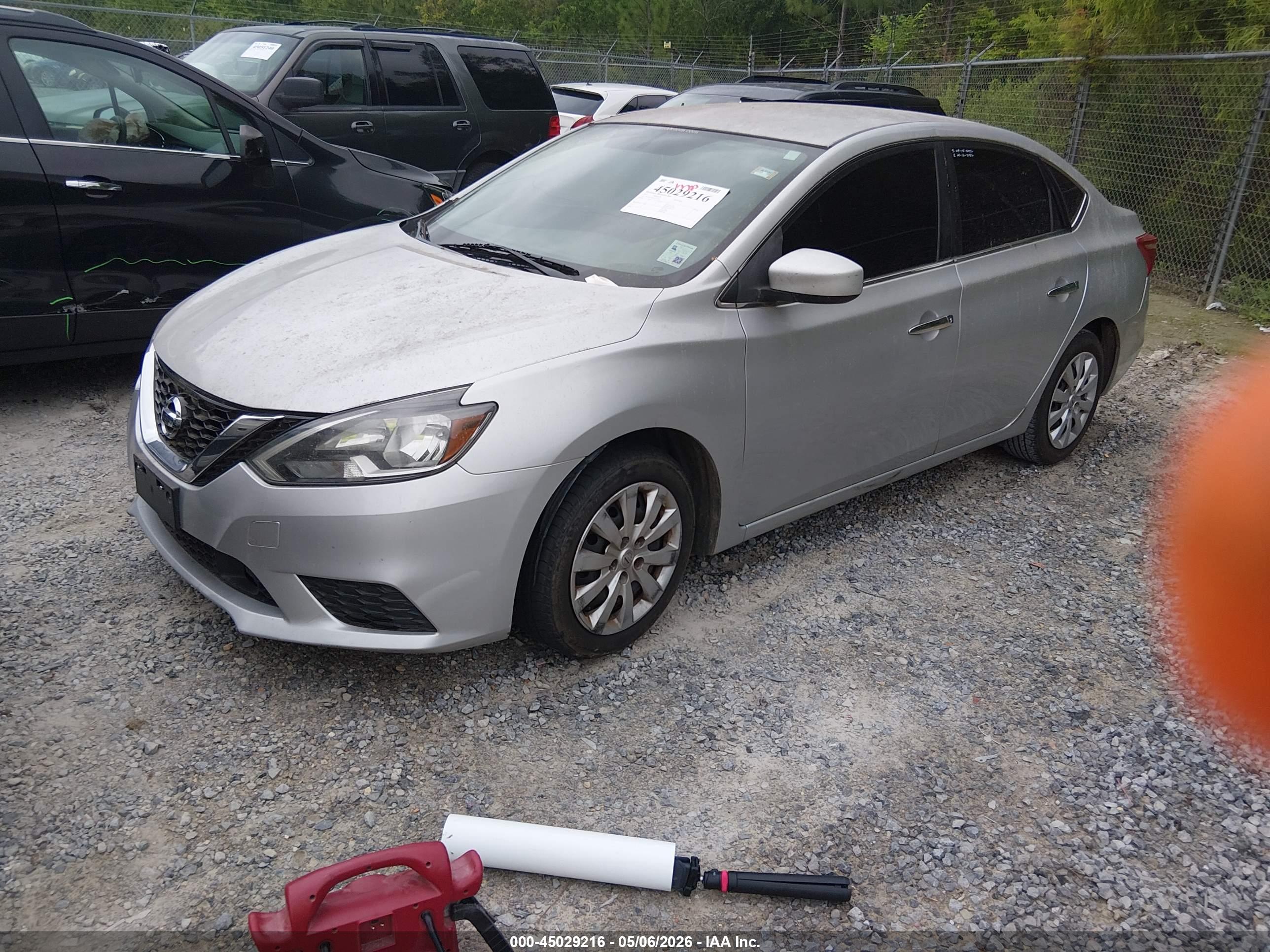 NISSAN SENTRA image 2