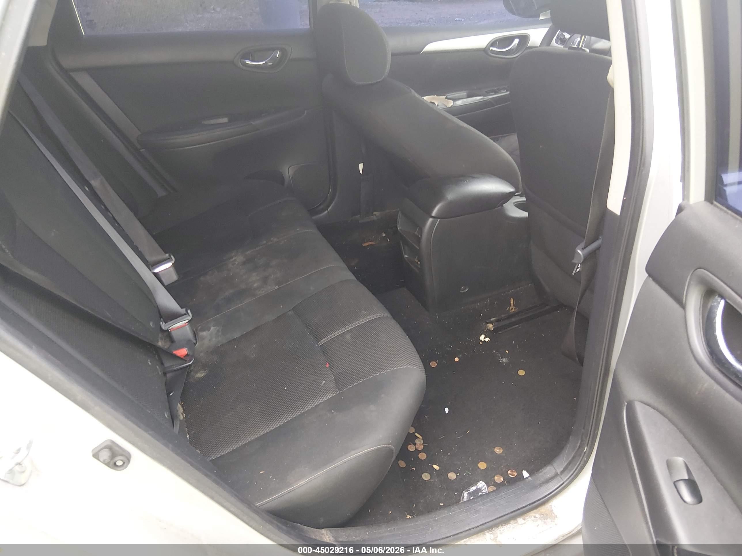 NISSAN SENTRA image 8