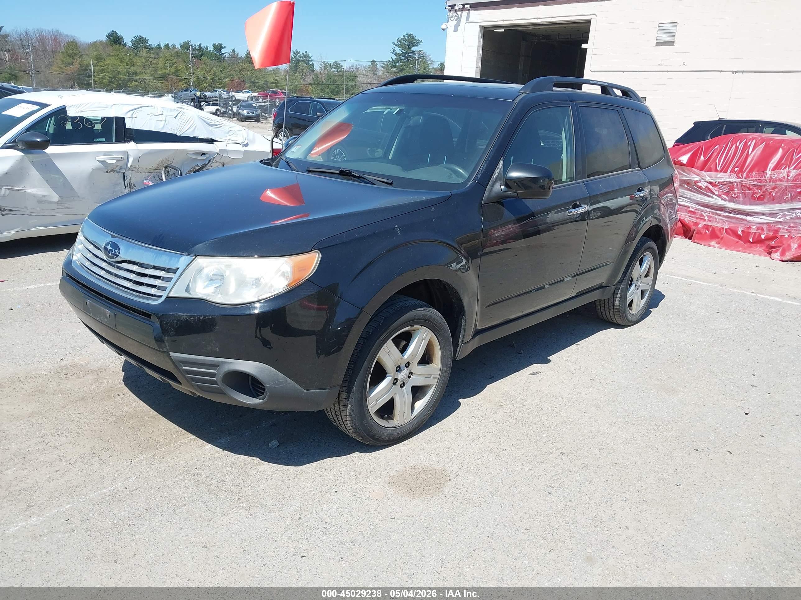 SUBARU FORESTER image 2