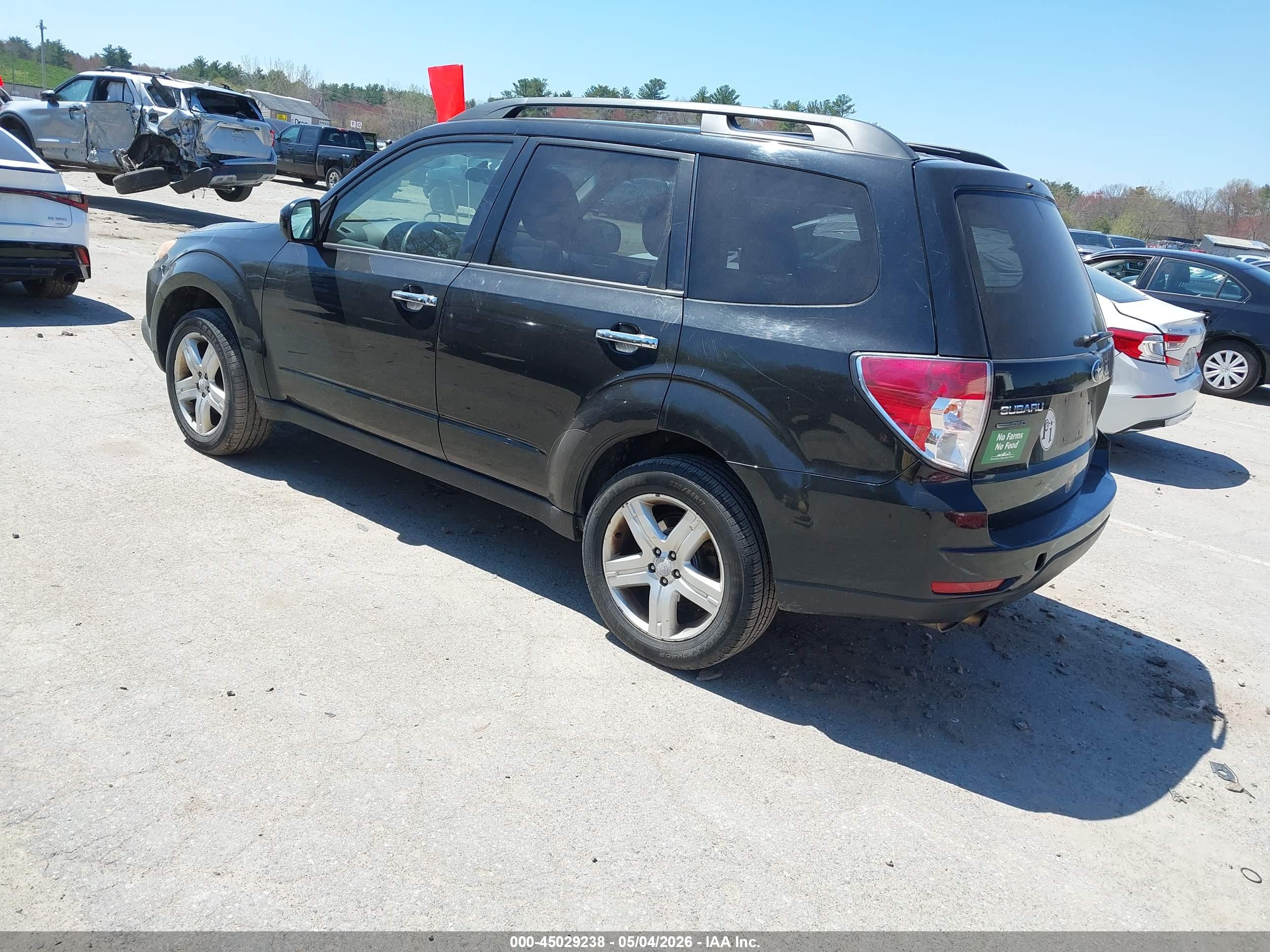 SUBARU FORESTER image 3