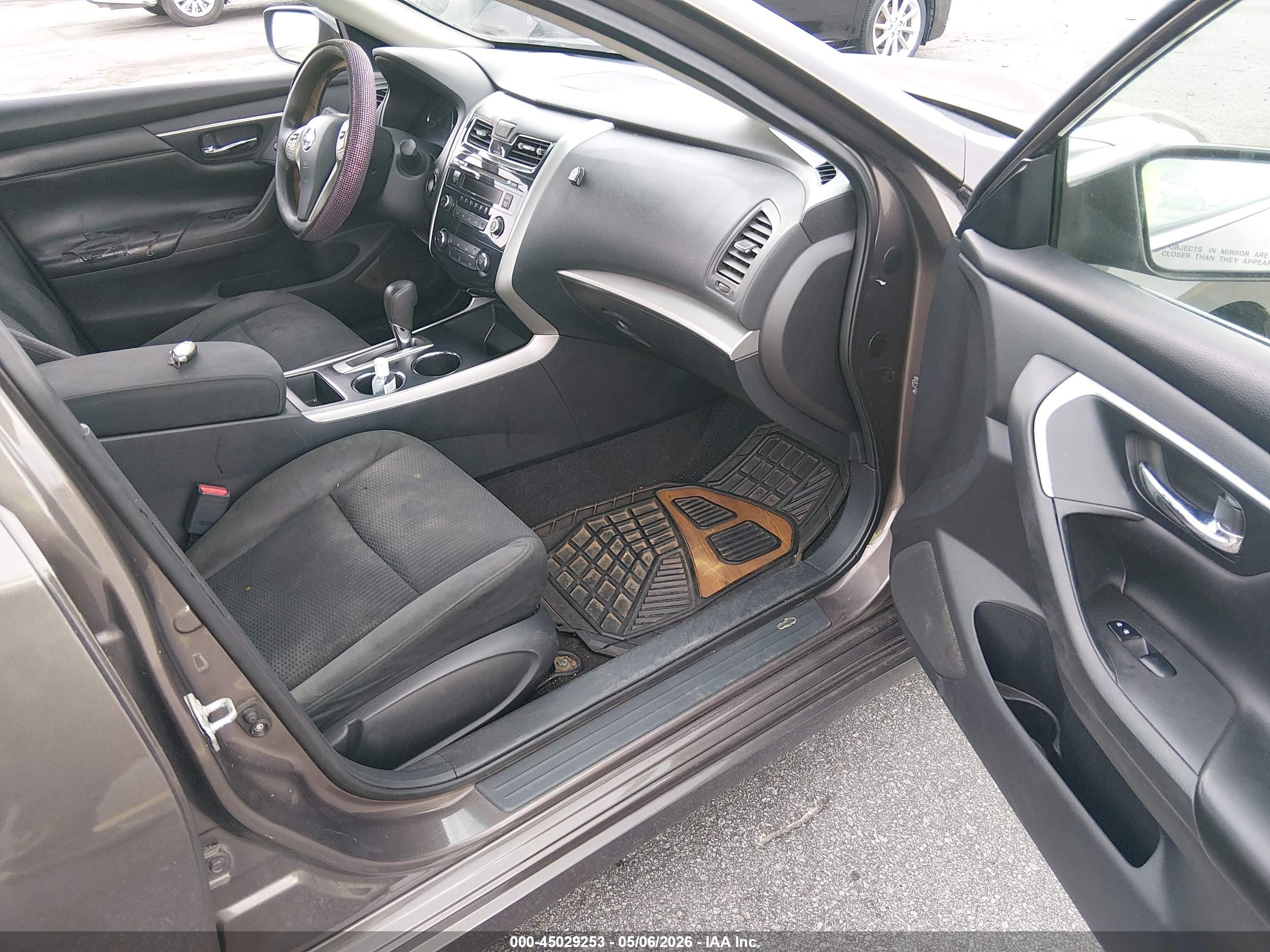 NISSAN ALTIMA image 5