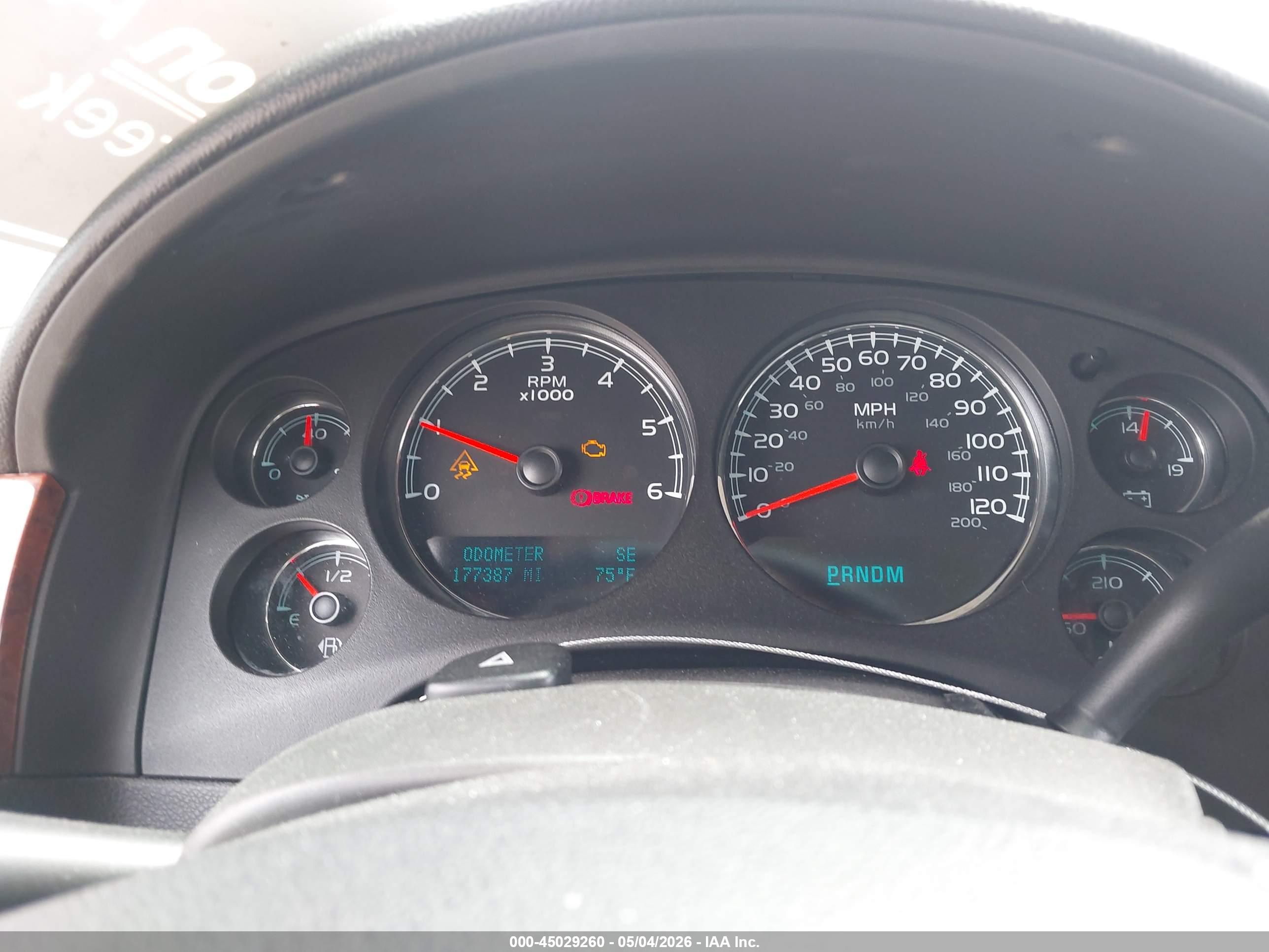 GMC YUKON image 7