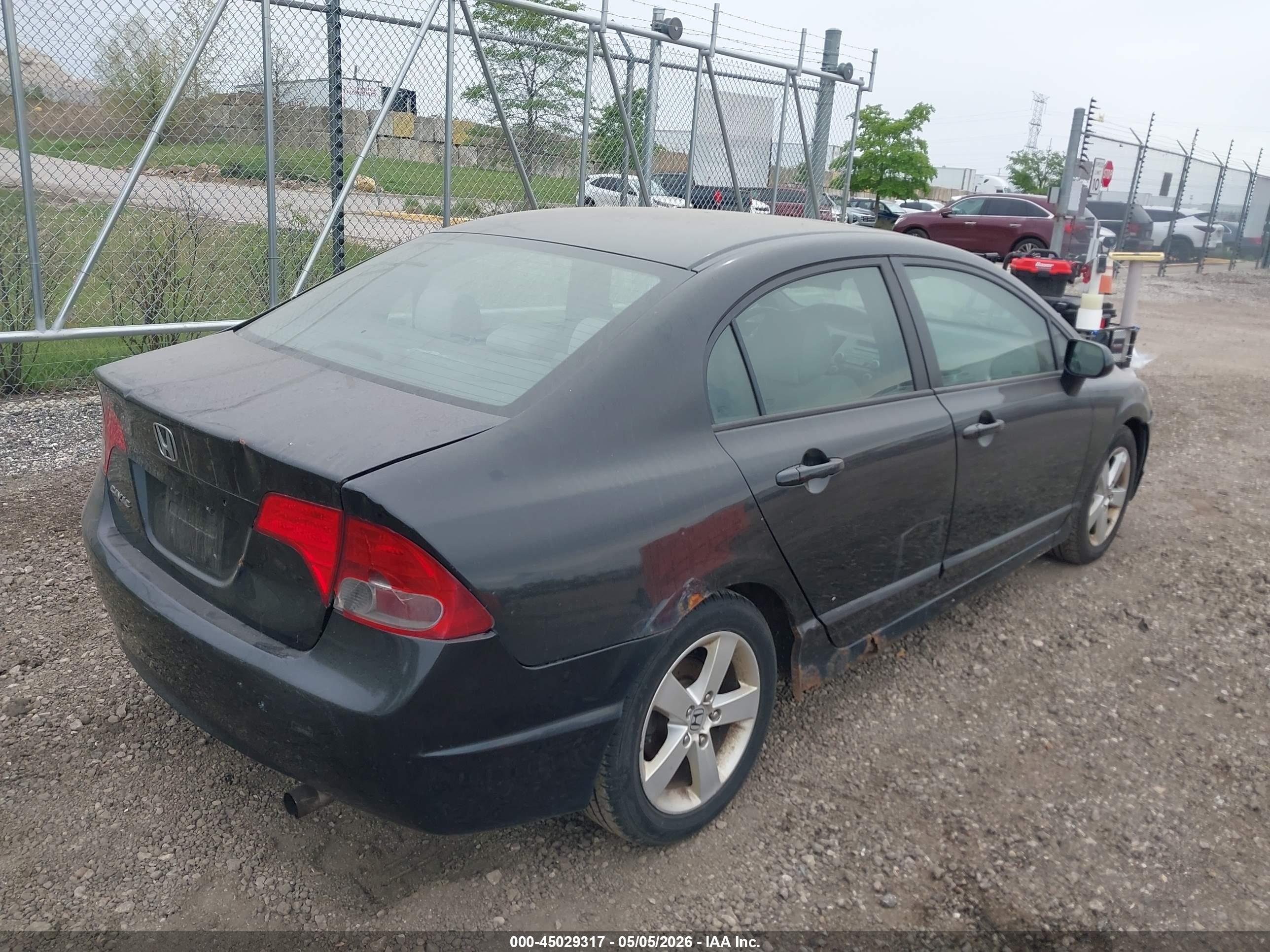 HONDA CIVIC image 4