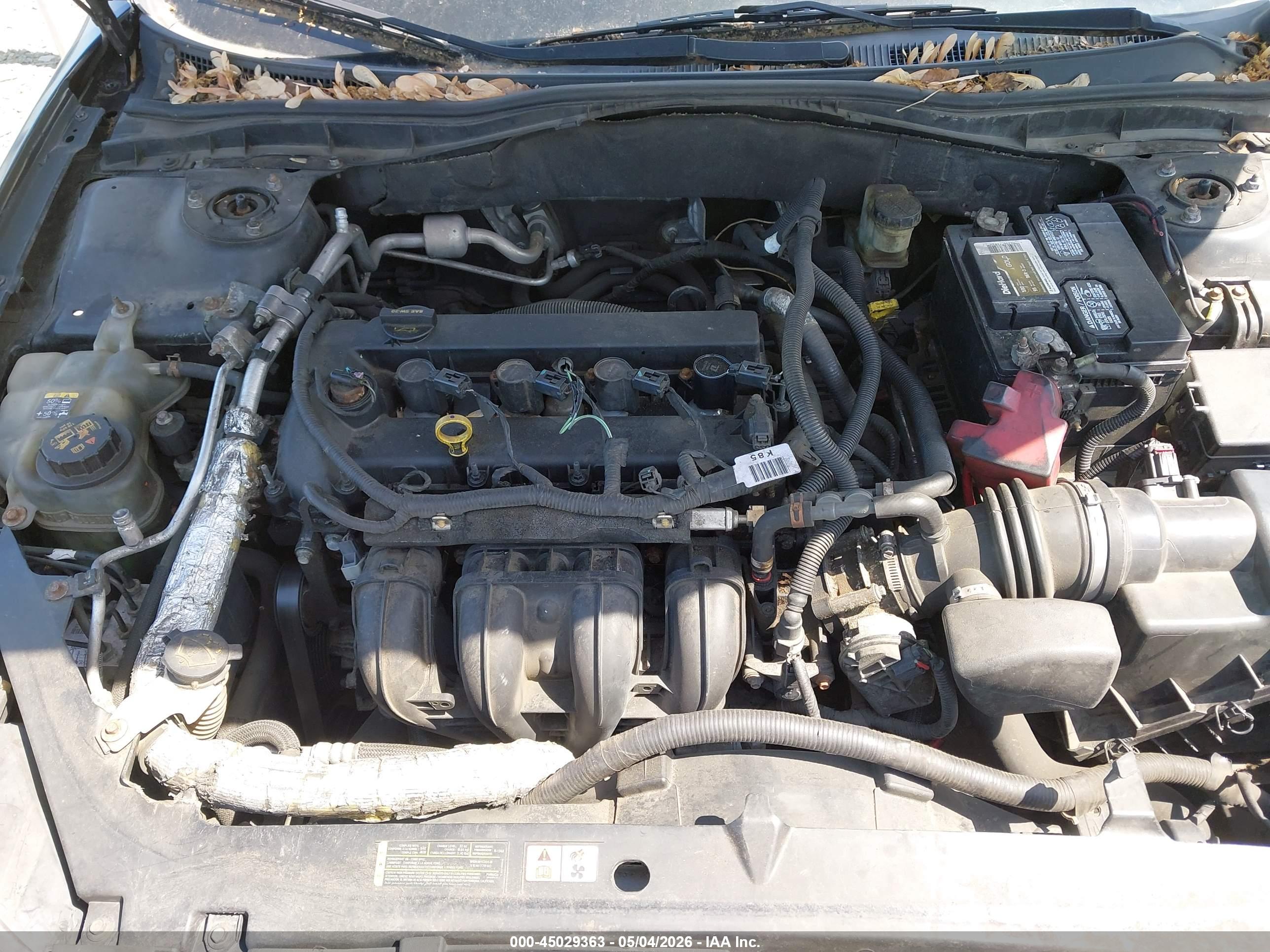 FORD FUSION image 10