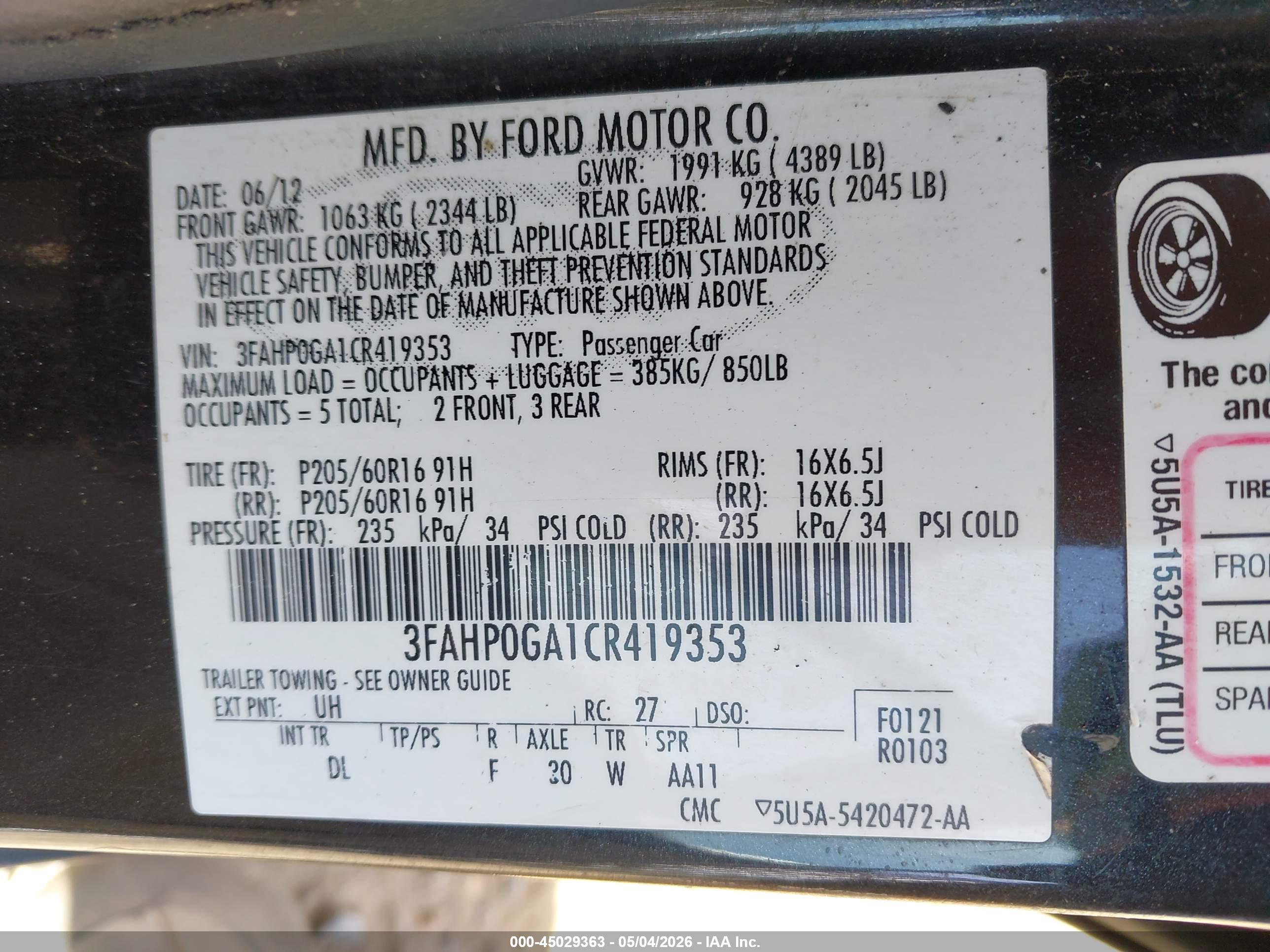FORD FUSION image 9