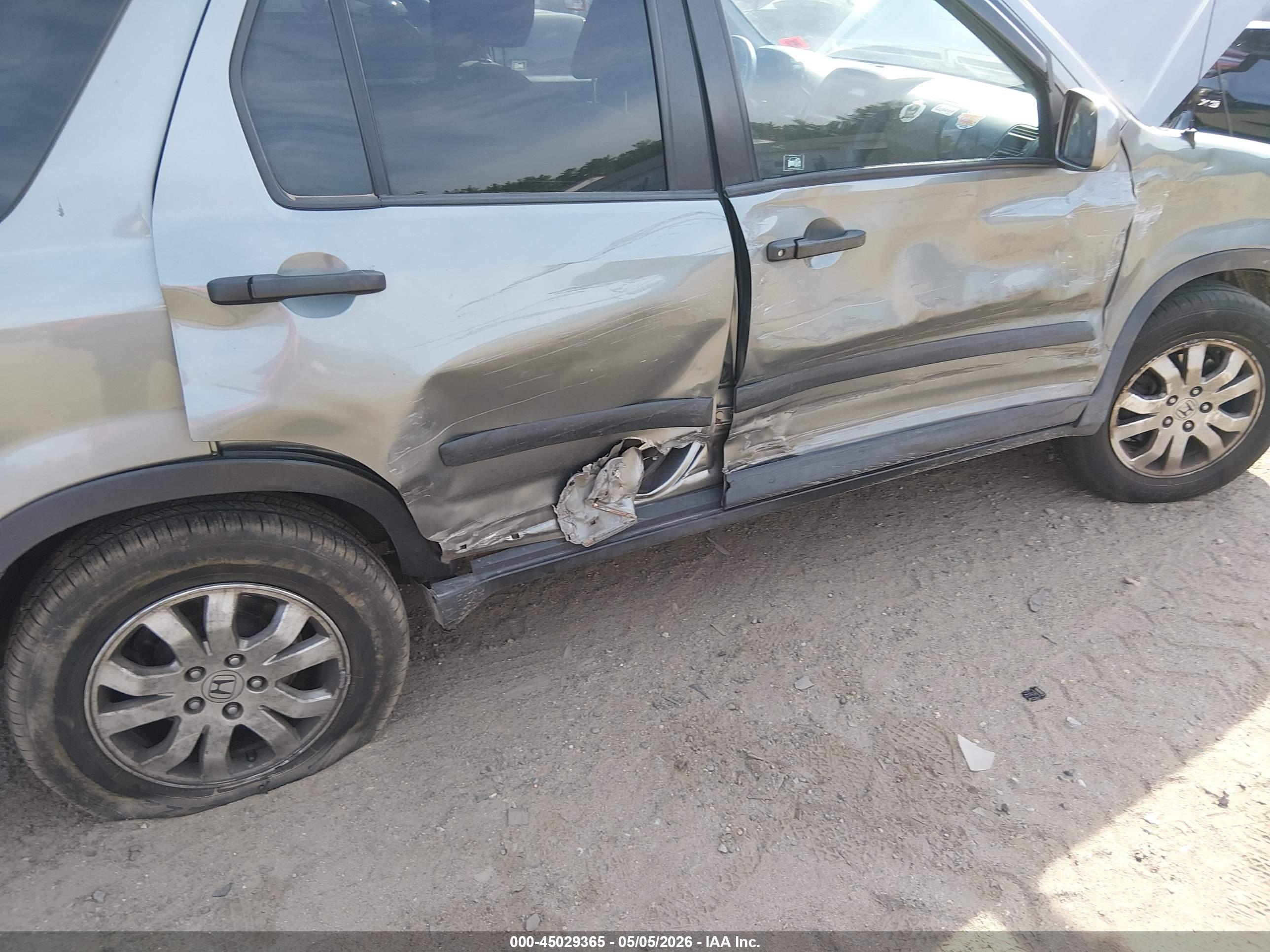 HONDA CR-V image 6