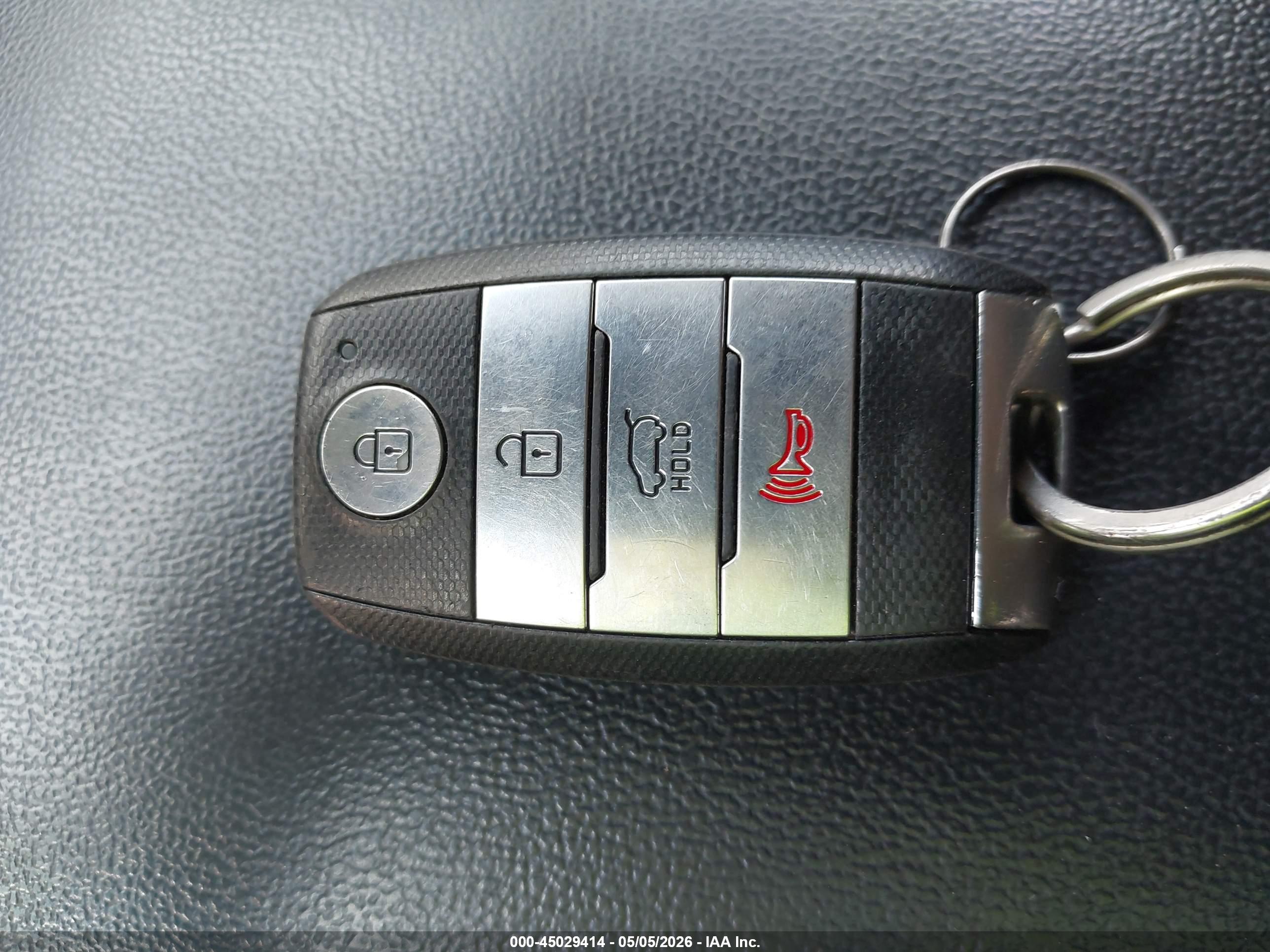 KIA SORENTO image 11